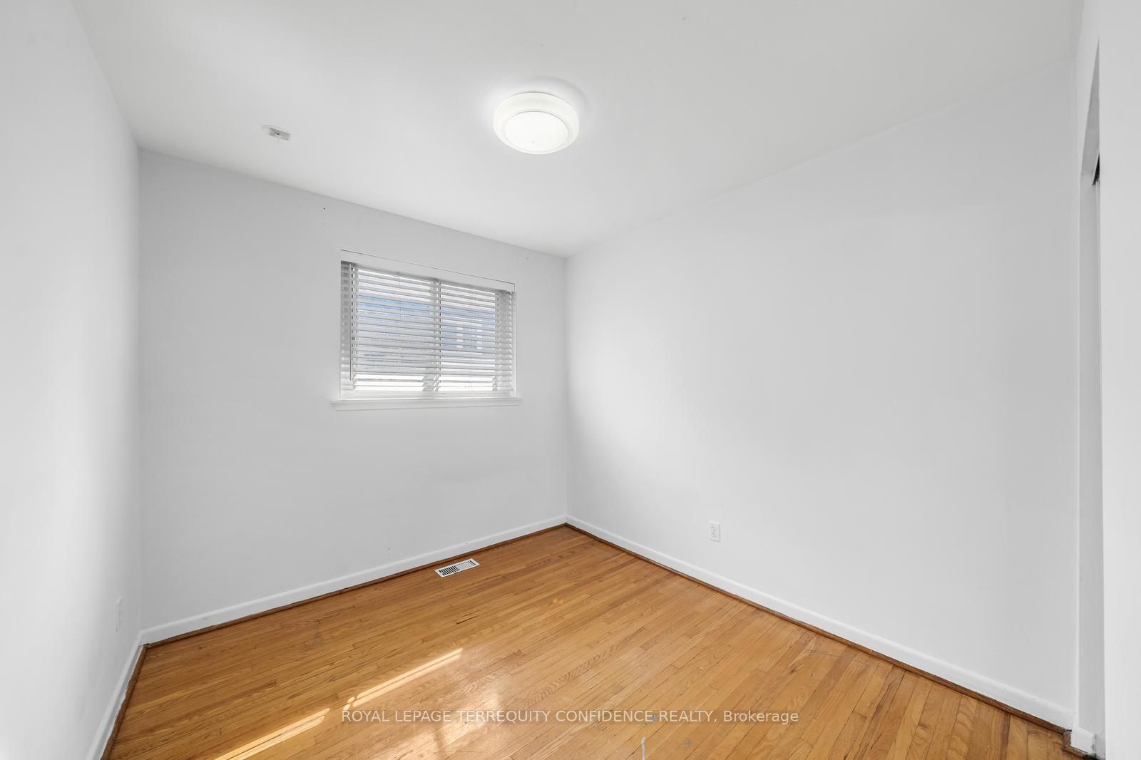 23 Lesgay Crescent