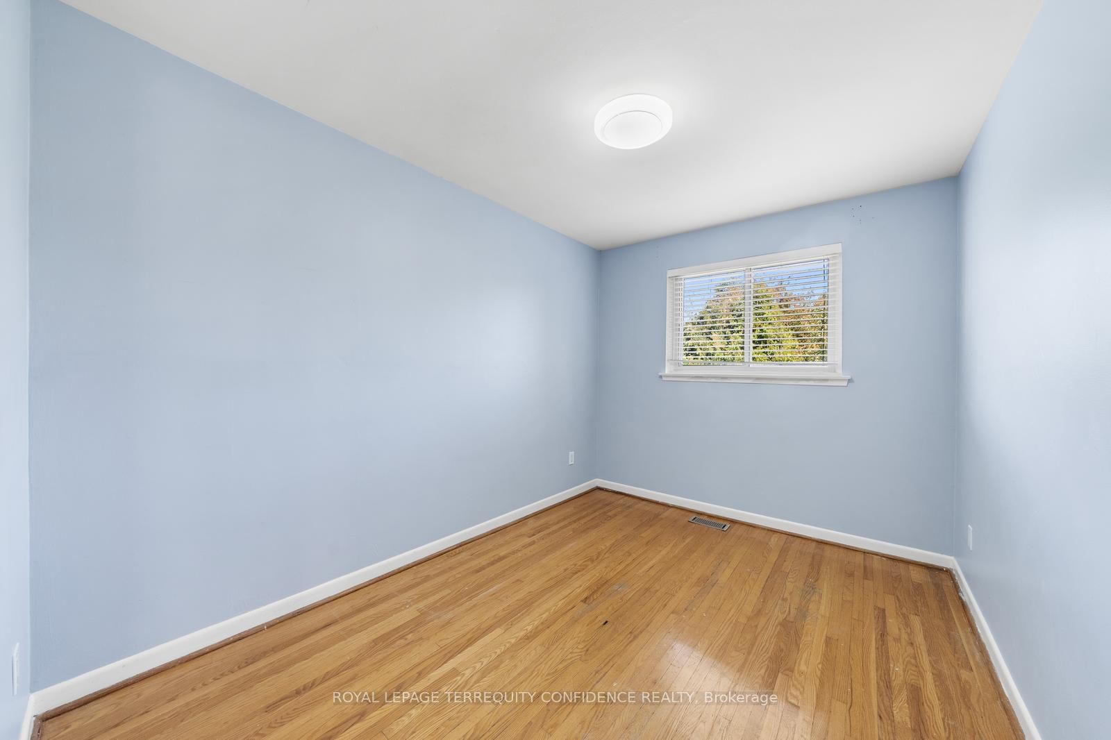 23 Lesgay Crescent