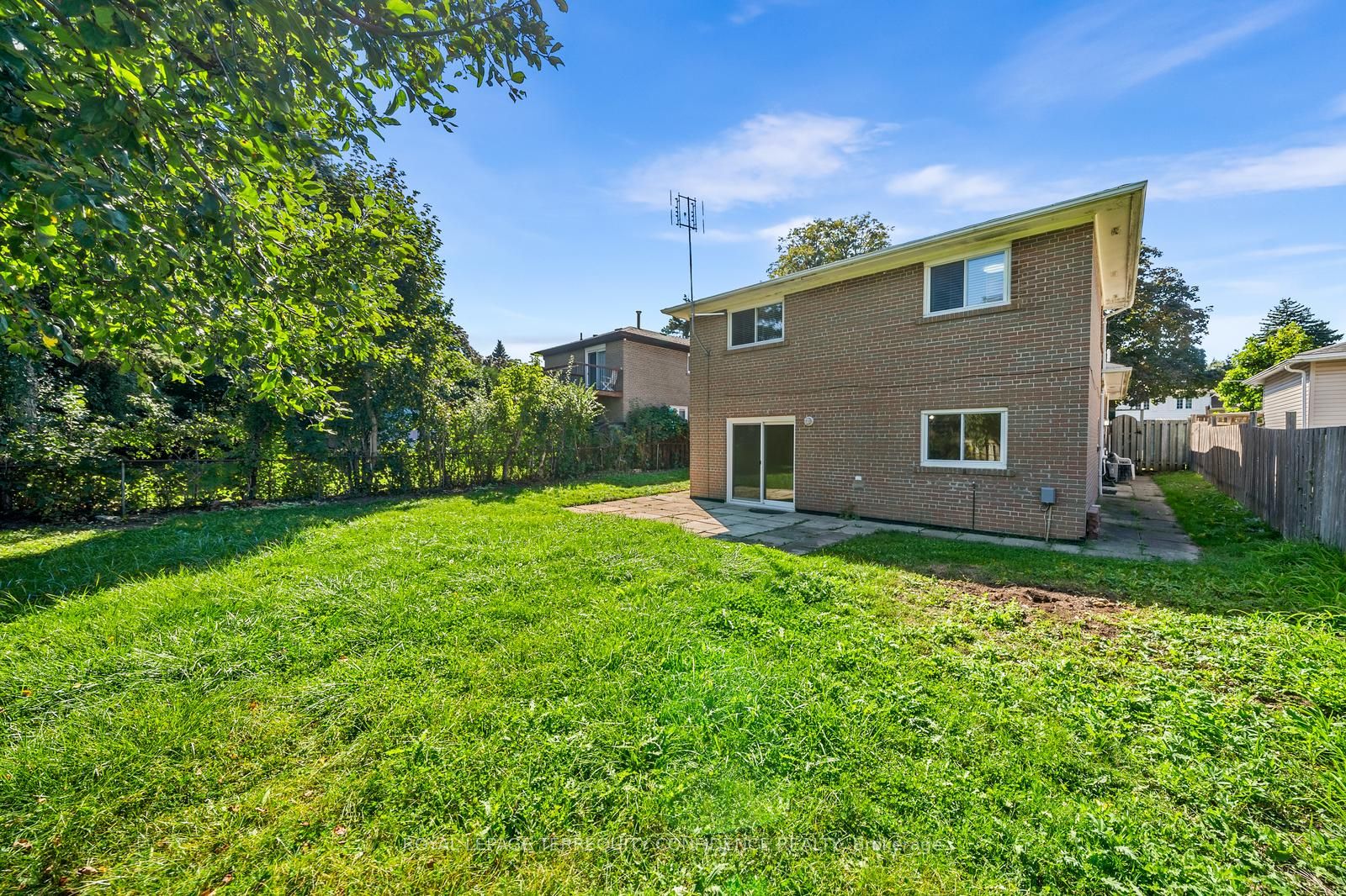 23 Lesgay Crescent