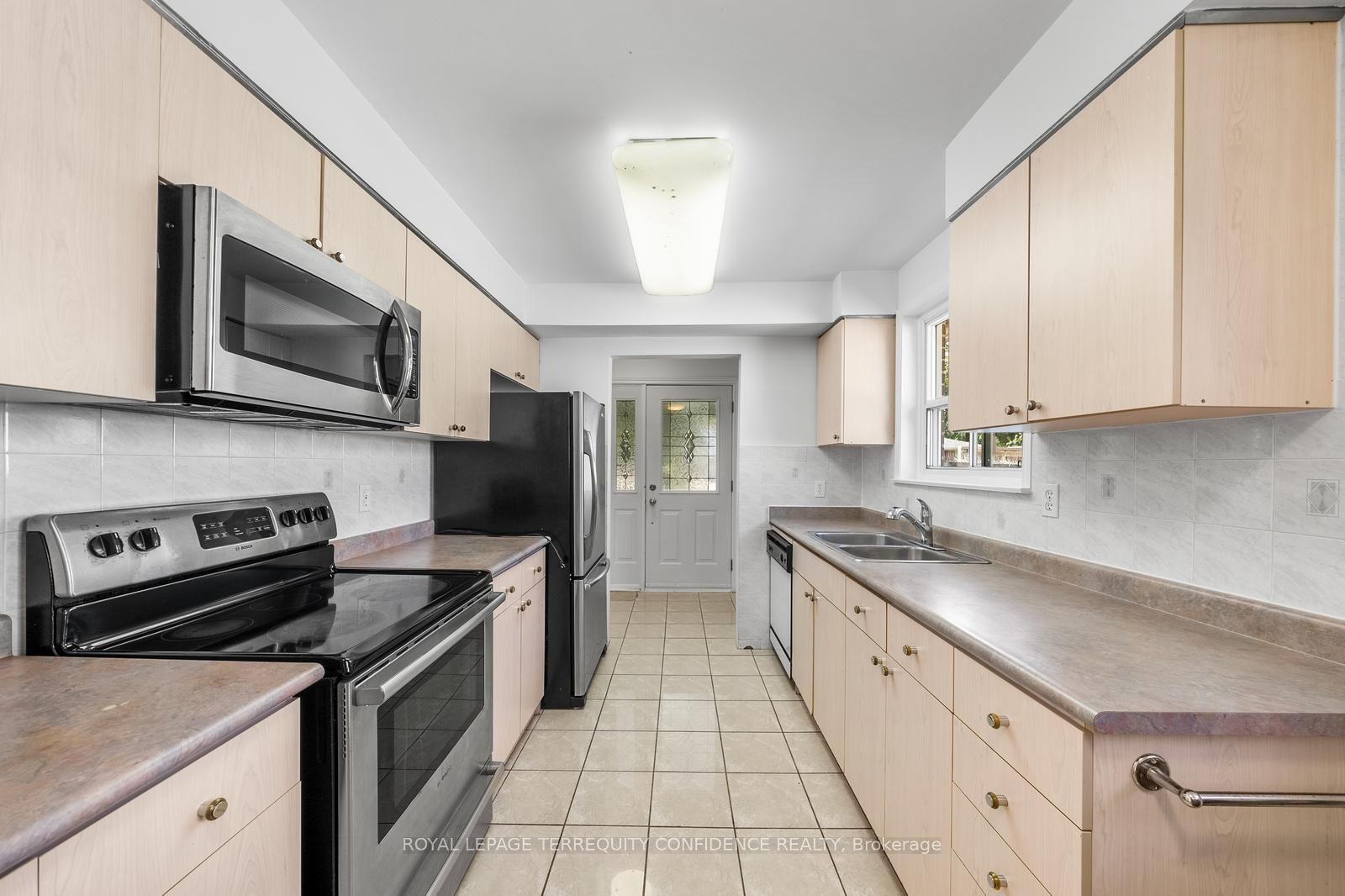 23 Lesgay Crescent
