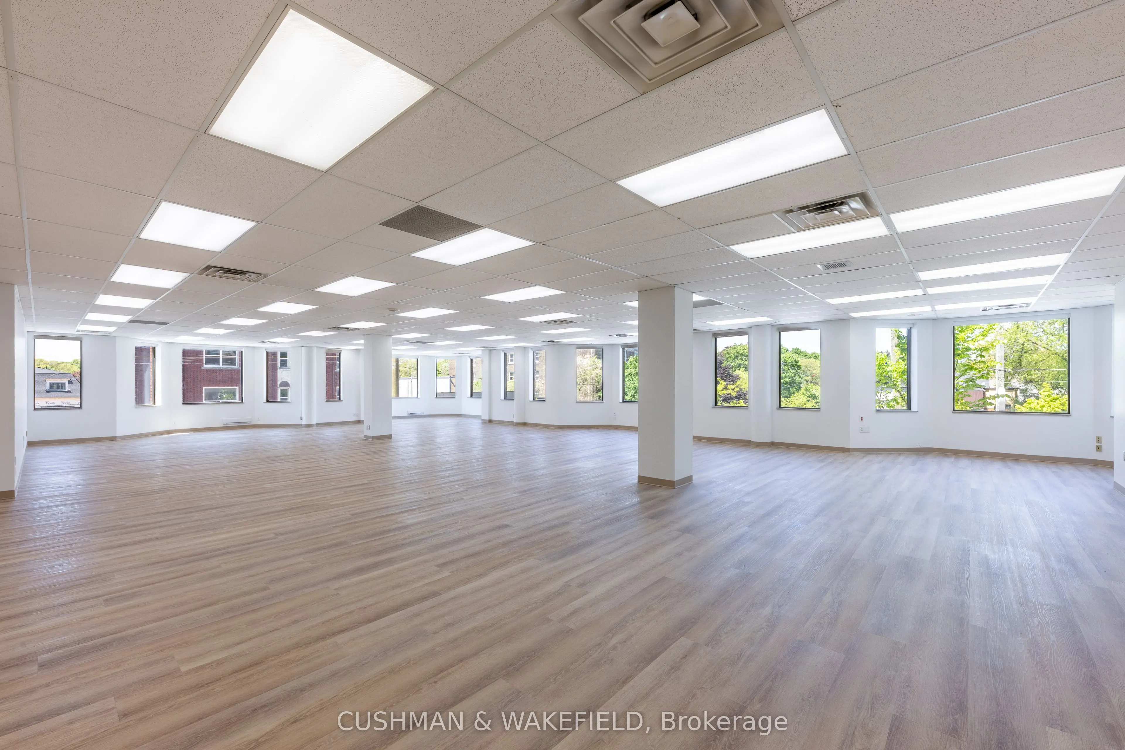 439 Spadina Road, #202-203