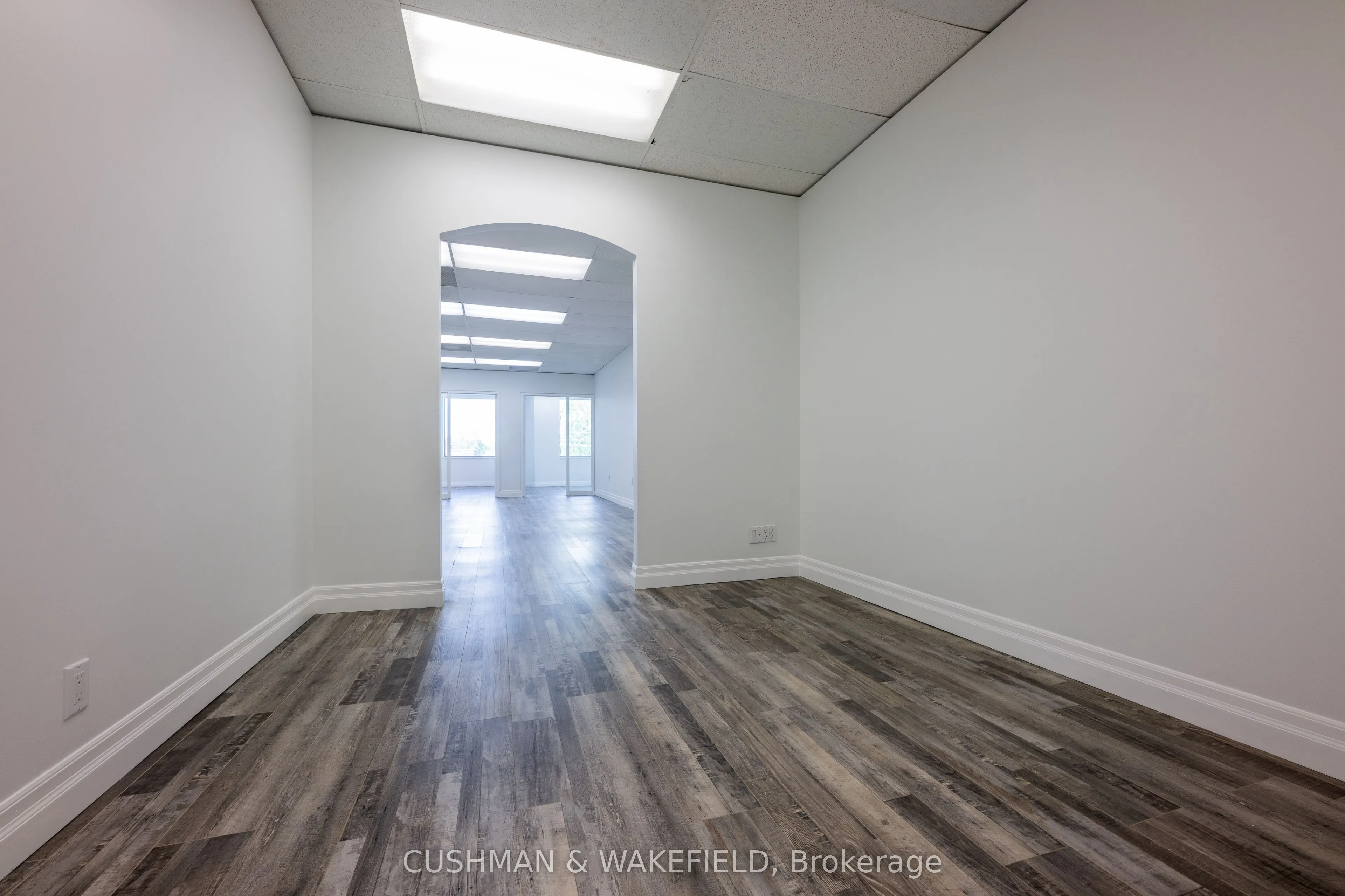 439 Spadina Road, #303