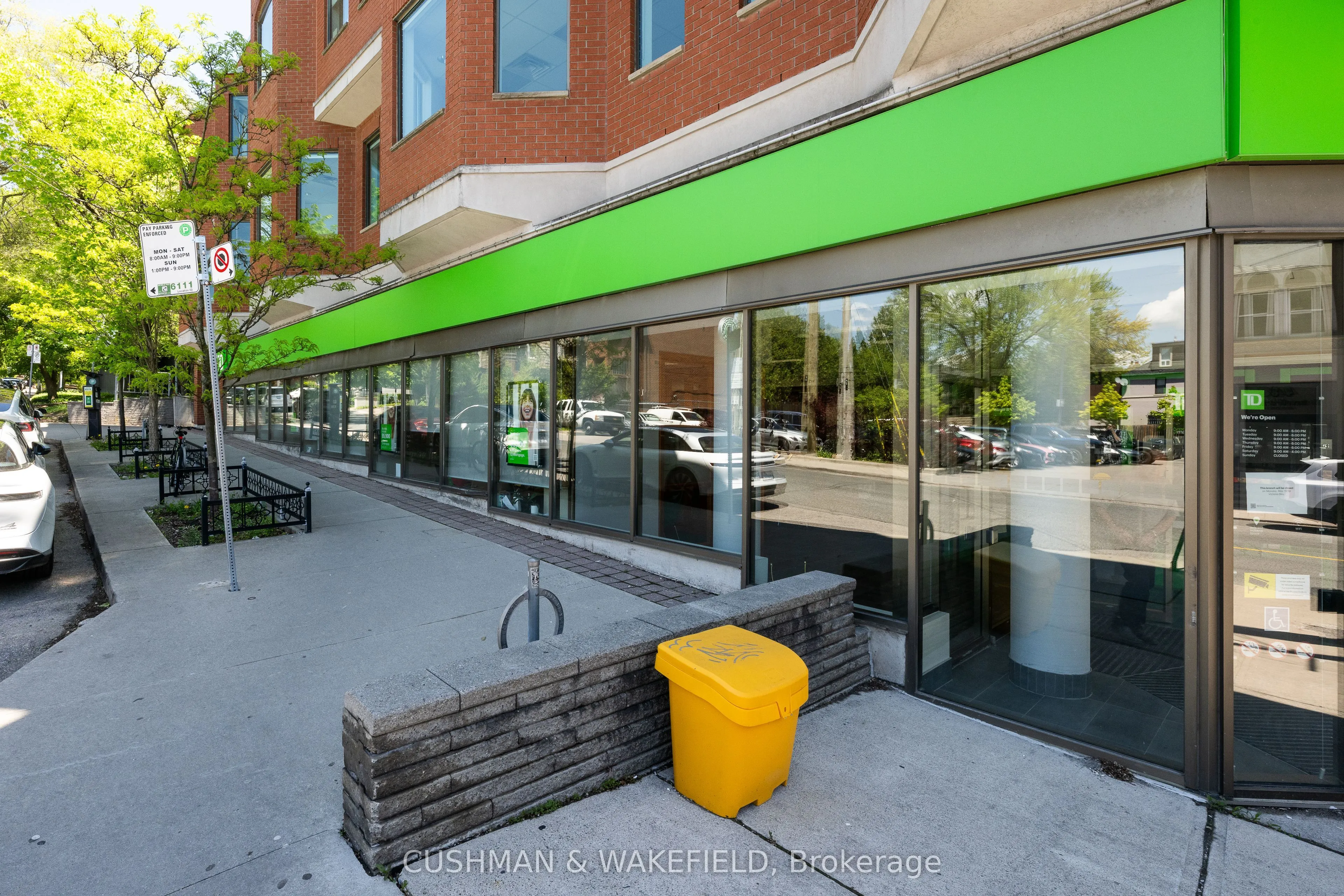 439 Spadina Road, #310
