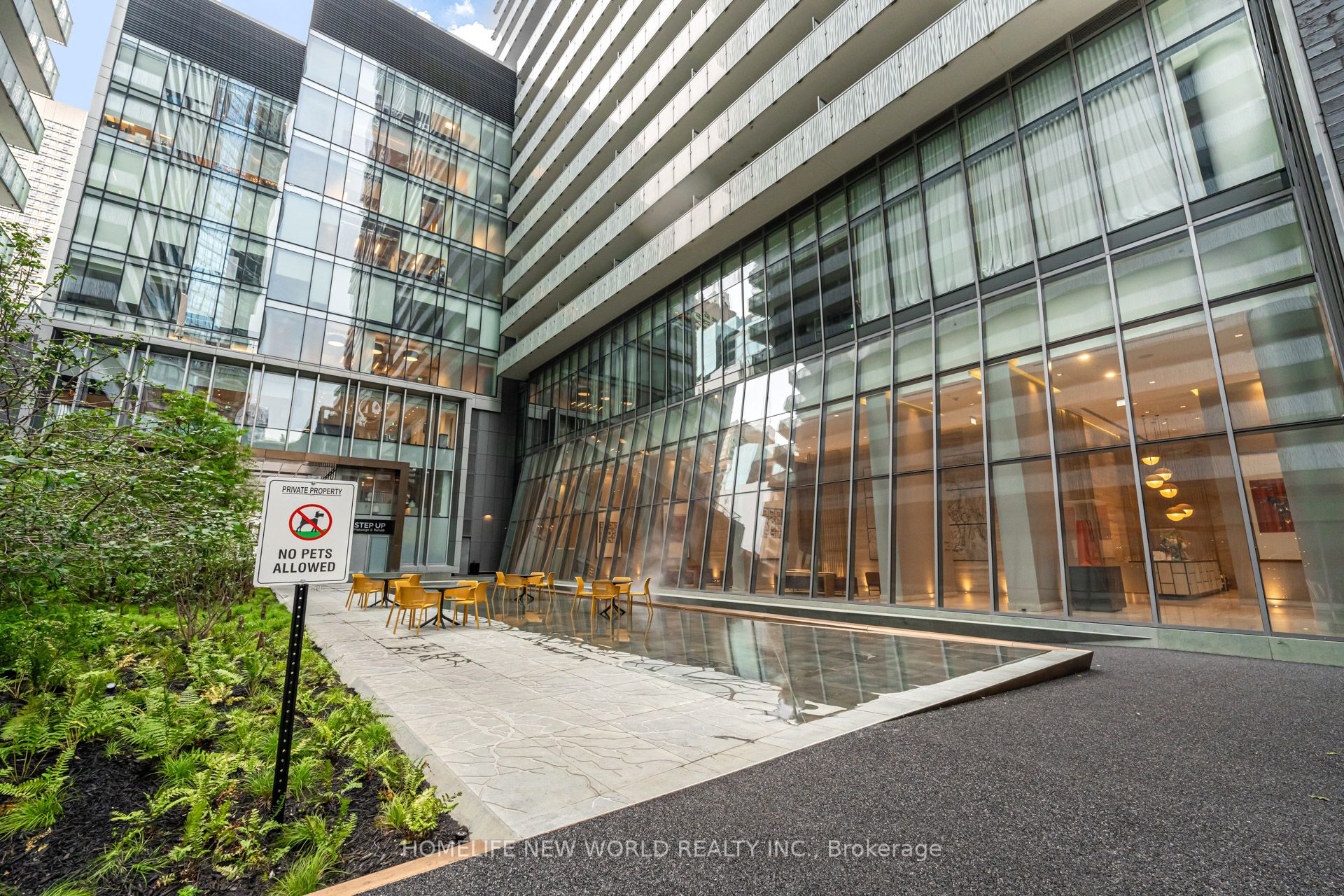 50 Charles Street E #2311