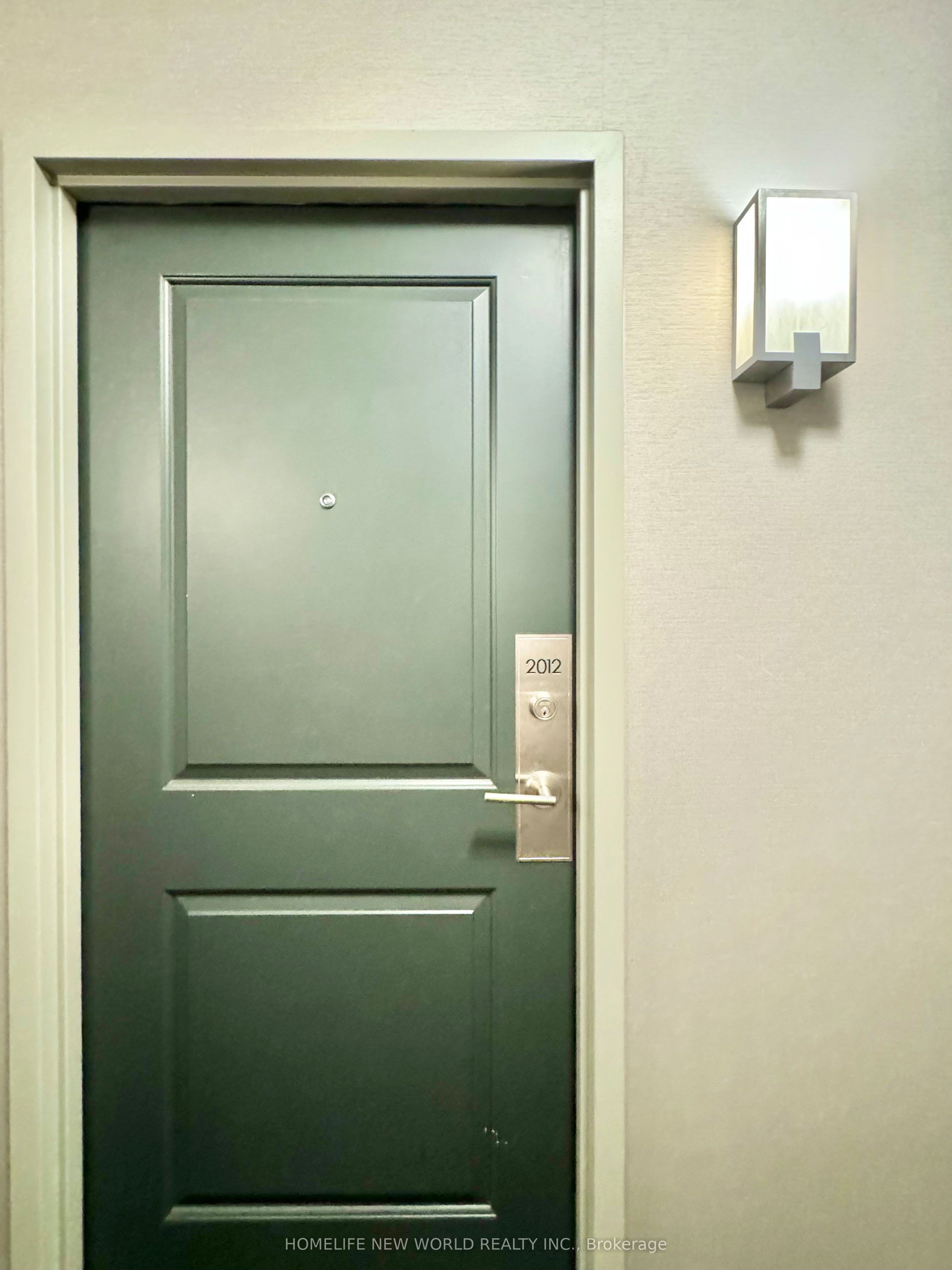 35 Bastion Street, #2012