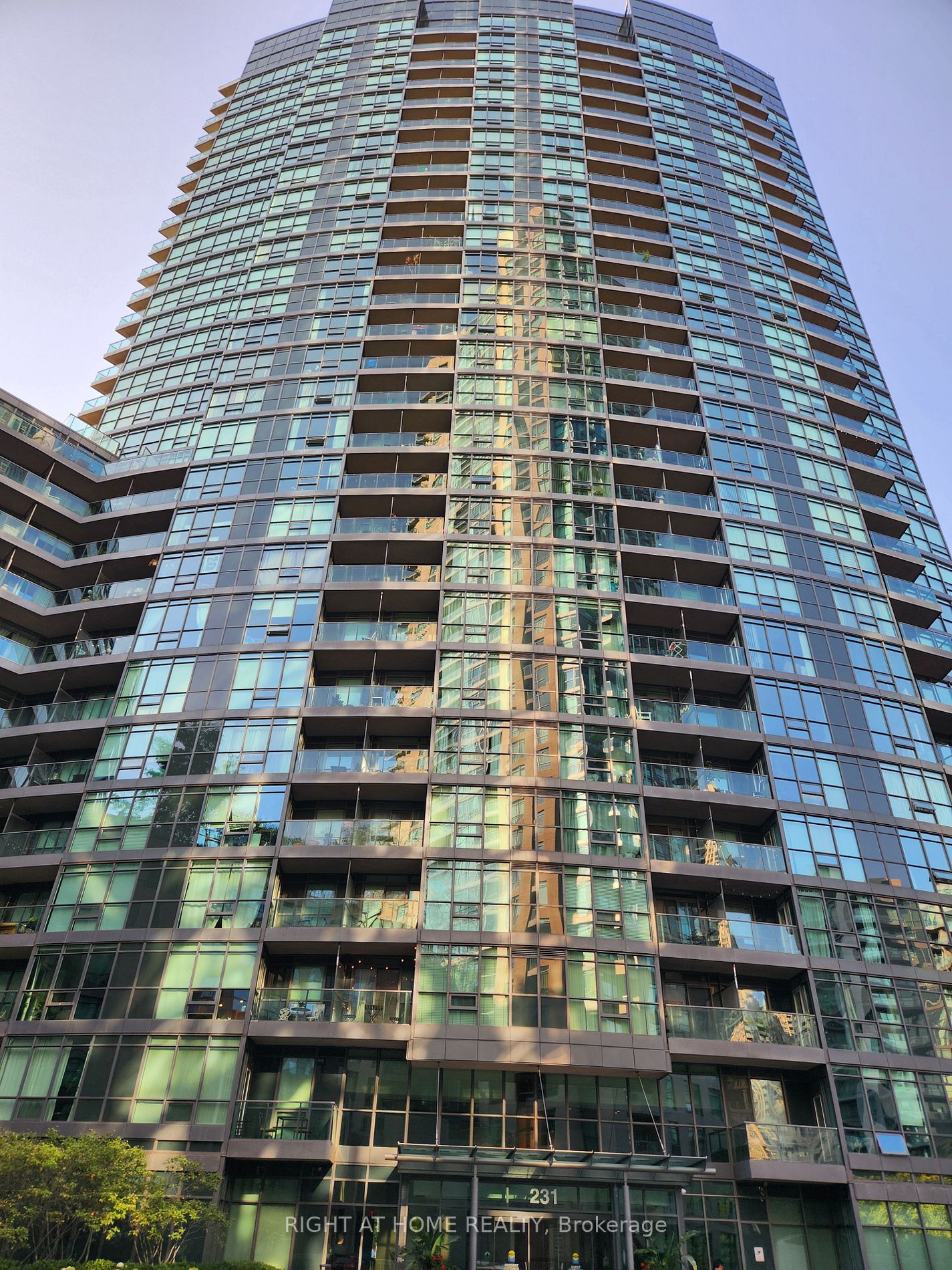 231 Fort York Boulevard, #115