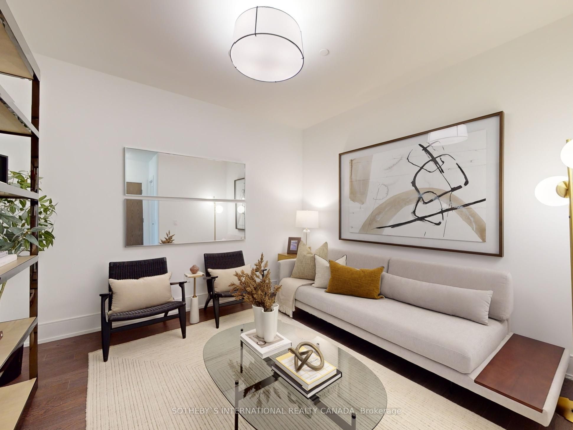 30 Inn On the Park Drive #518