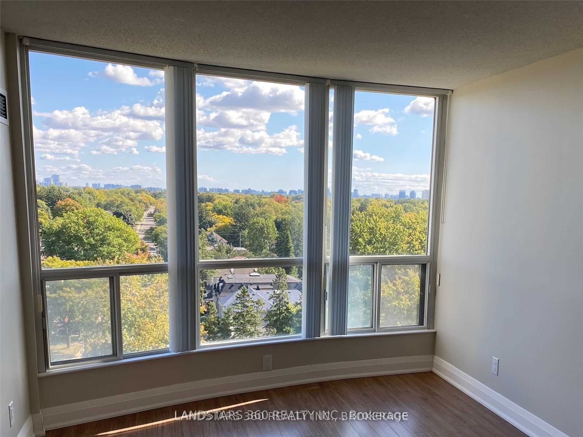 260 Doris Avenue, #1207