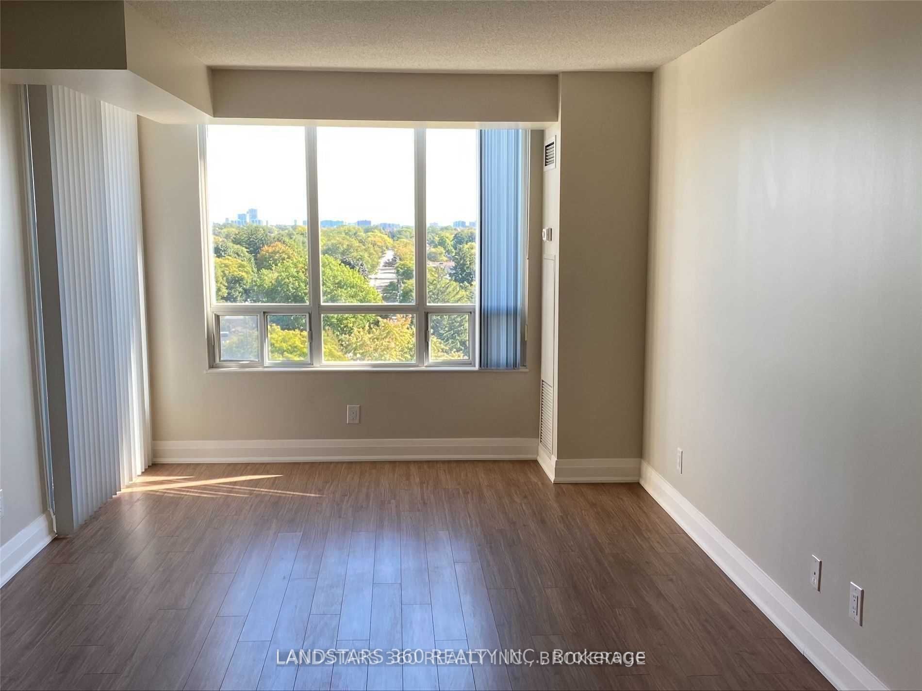 260 Doris Avenue, #1207