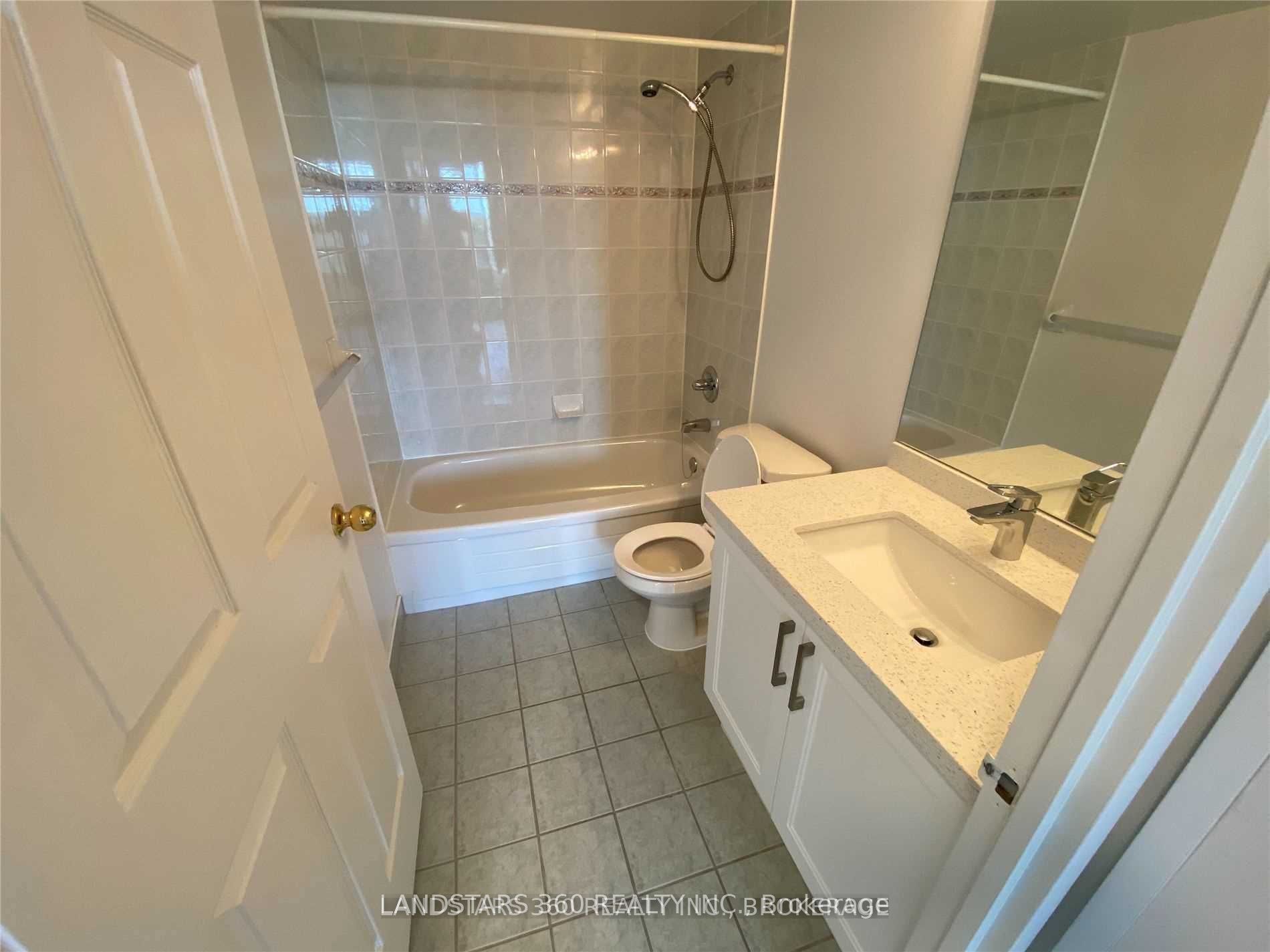 260 Doris Avenue, #1207