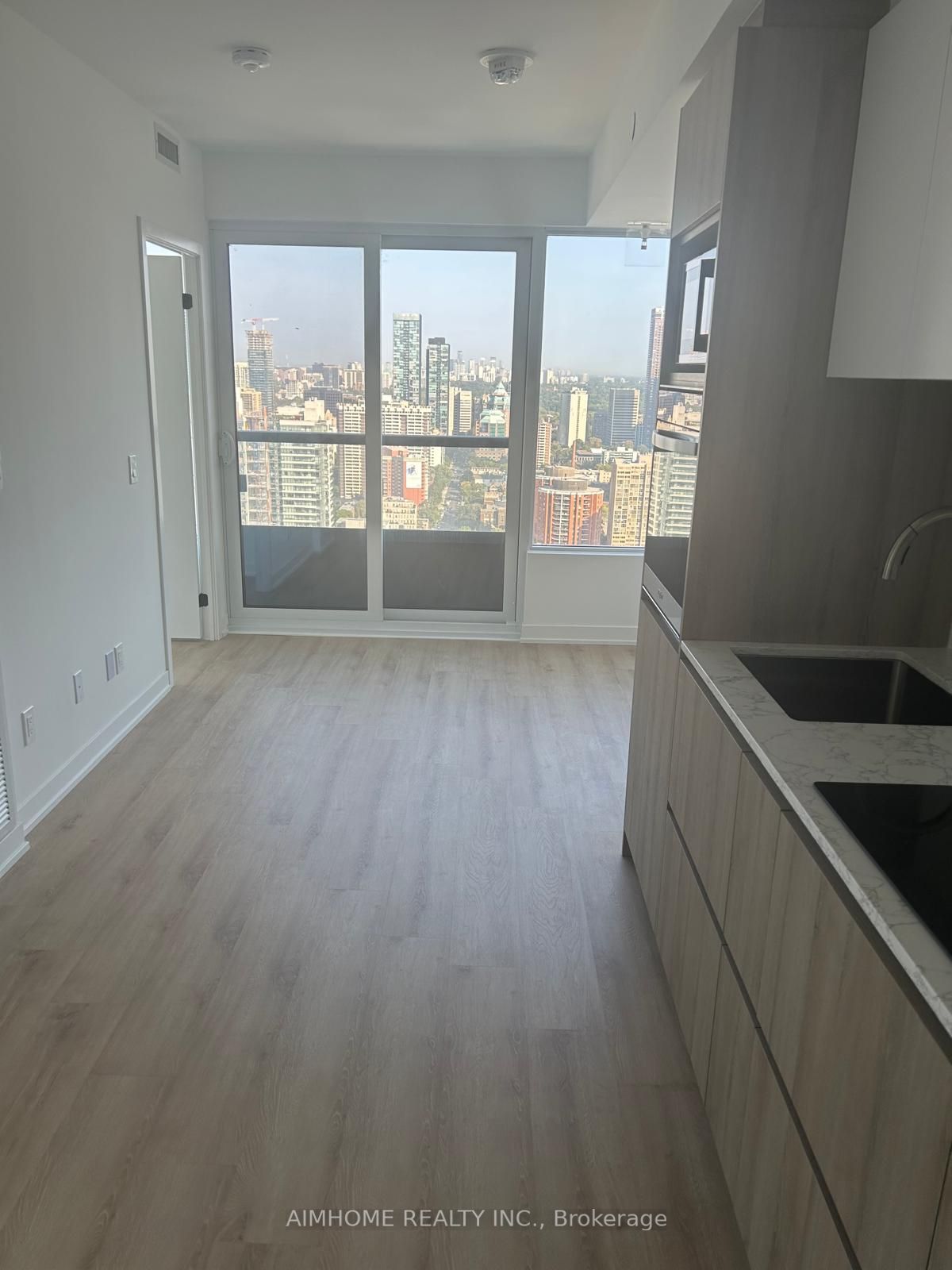 319 Jarvis Street #4606