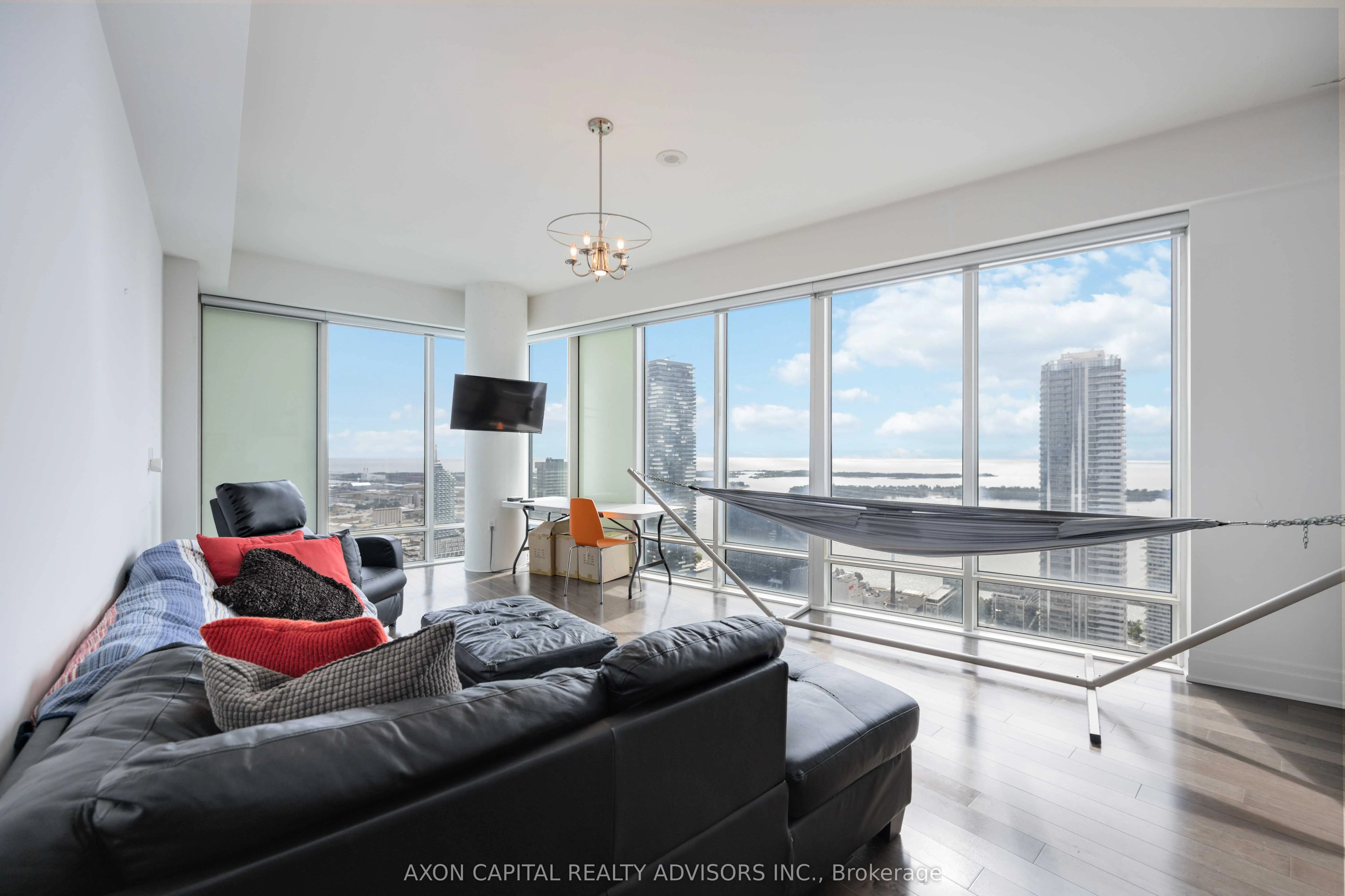 8 The Esplanade, #5409