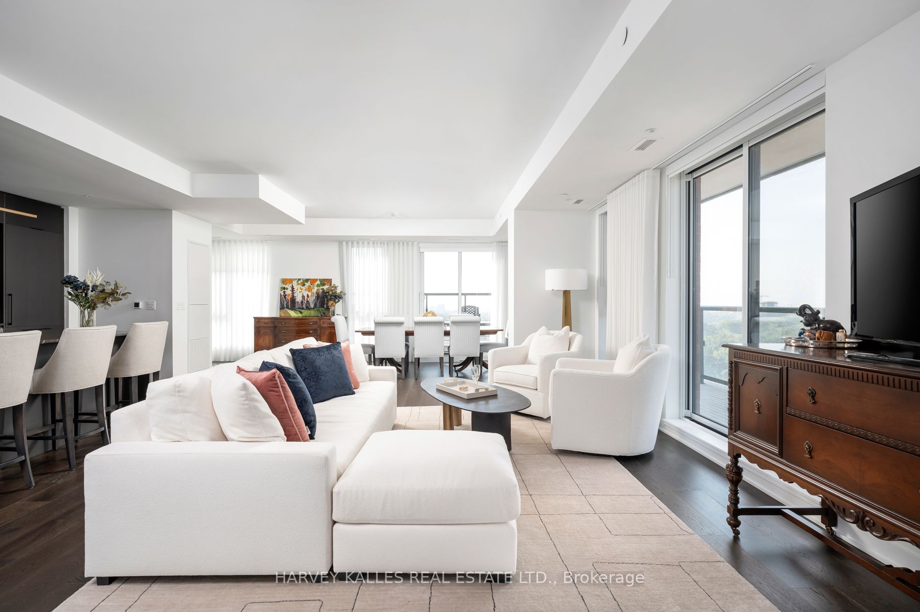 185 Alberta Avenue #1105