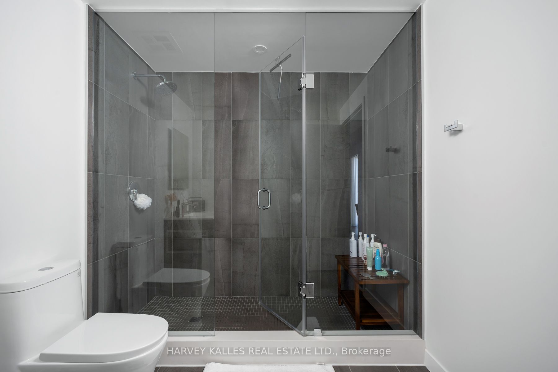 185 Alberta Avenue #1105
