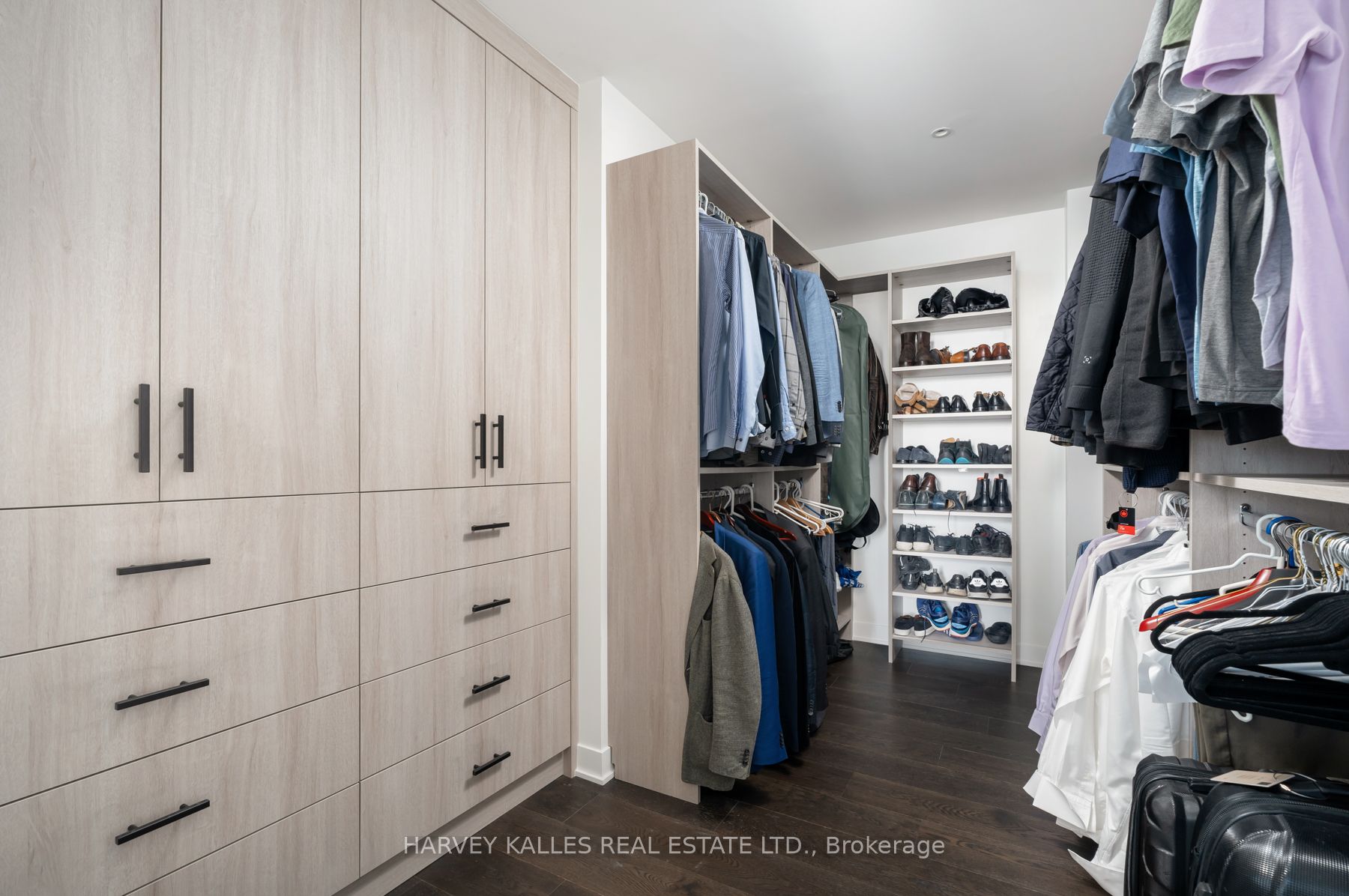 185 Alberta Avenue #1105
