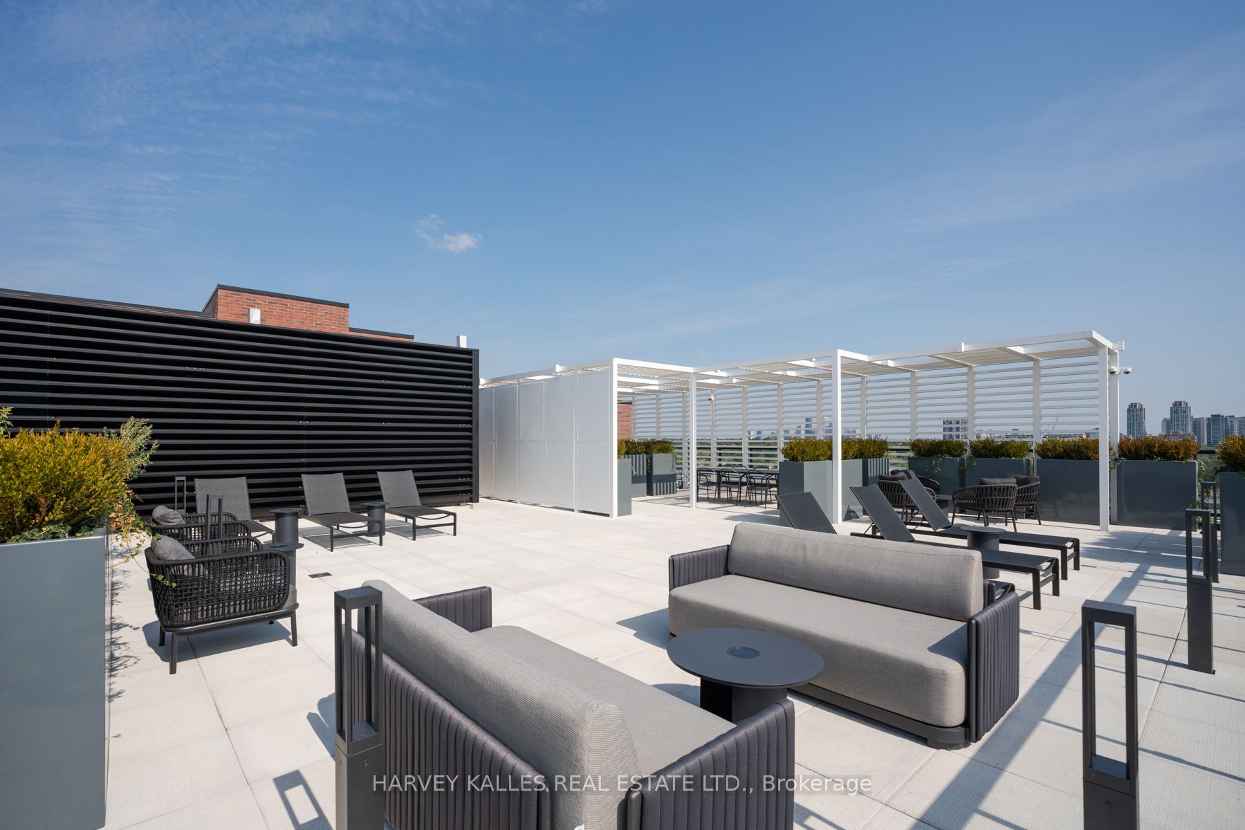 185 Alberta Avenue #1105