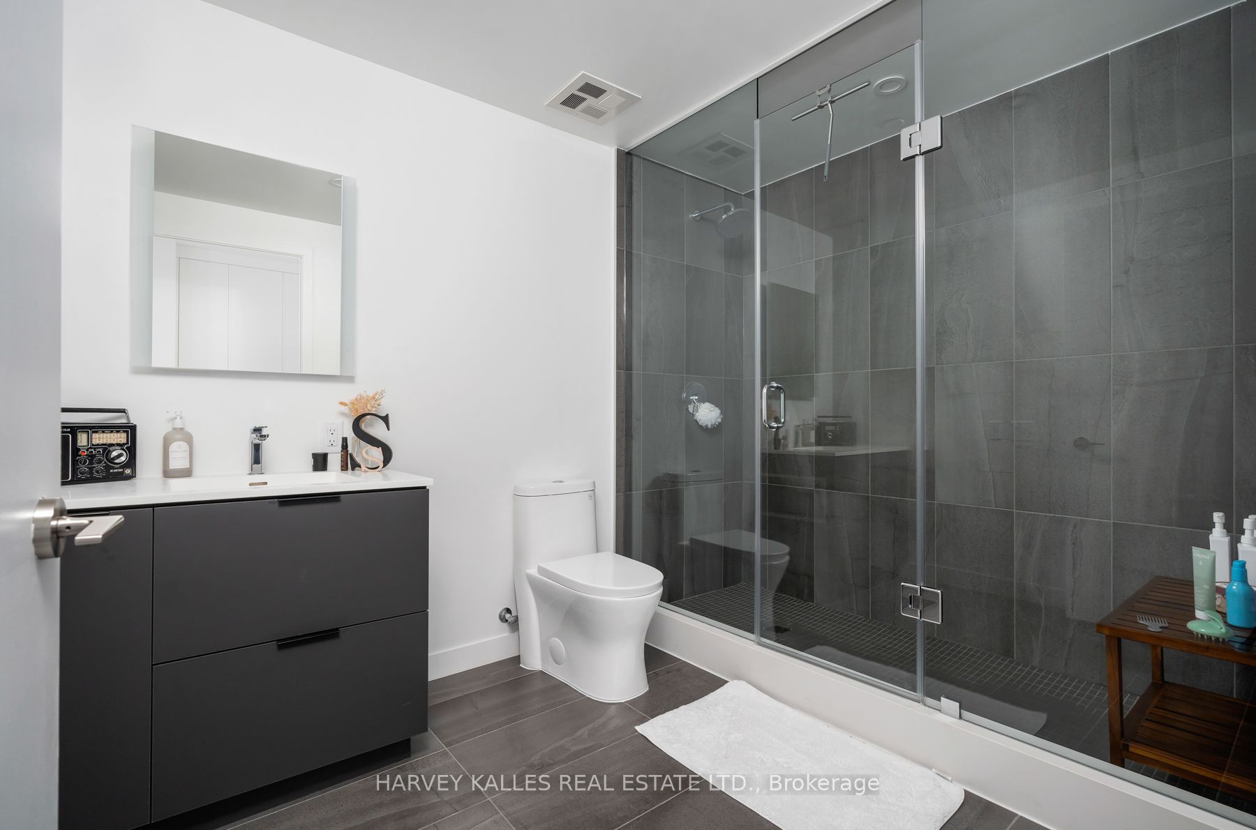 185 Alberta Avenue #1105