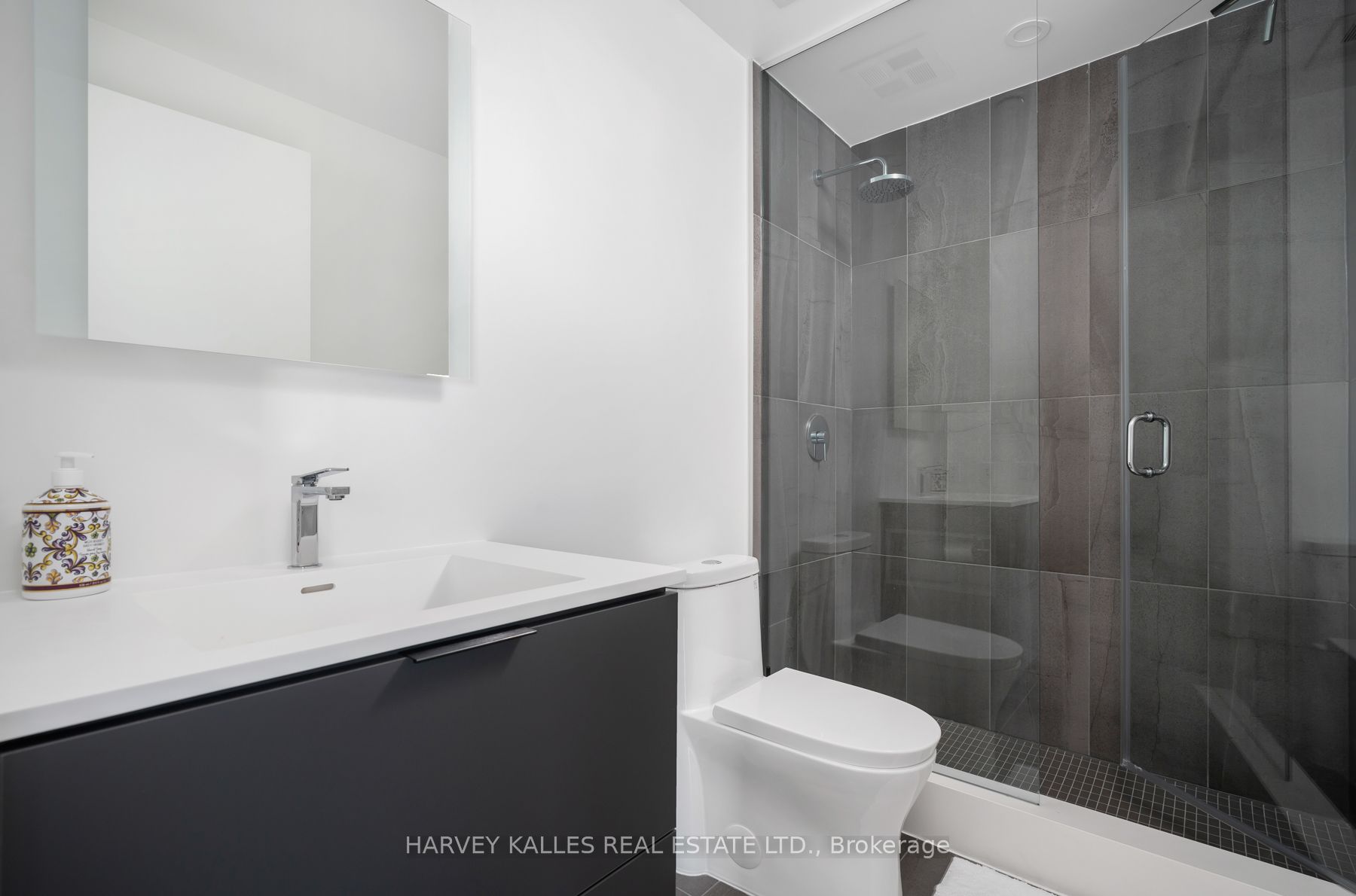 185 Alberta Avenue #1105