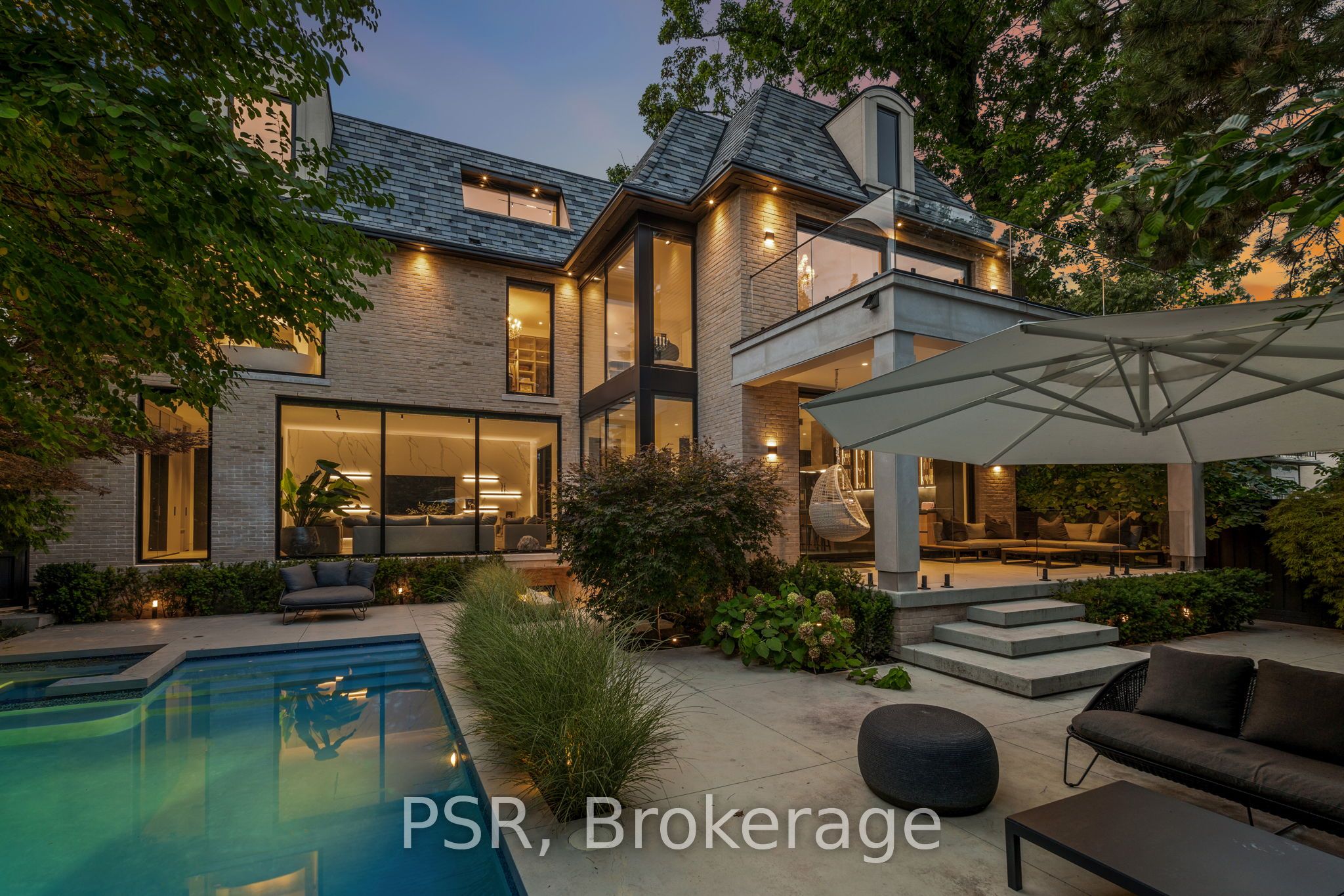 5 Dewbourne Avenue