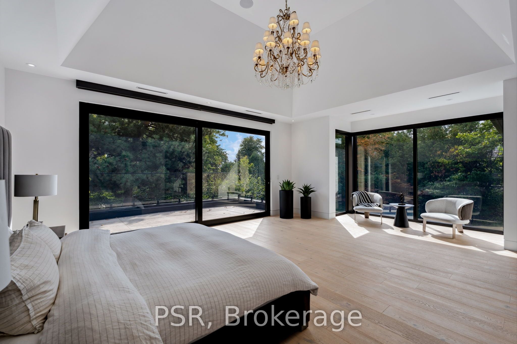 5 Dewbourne Avenue