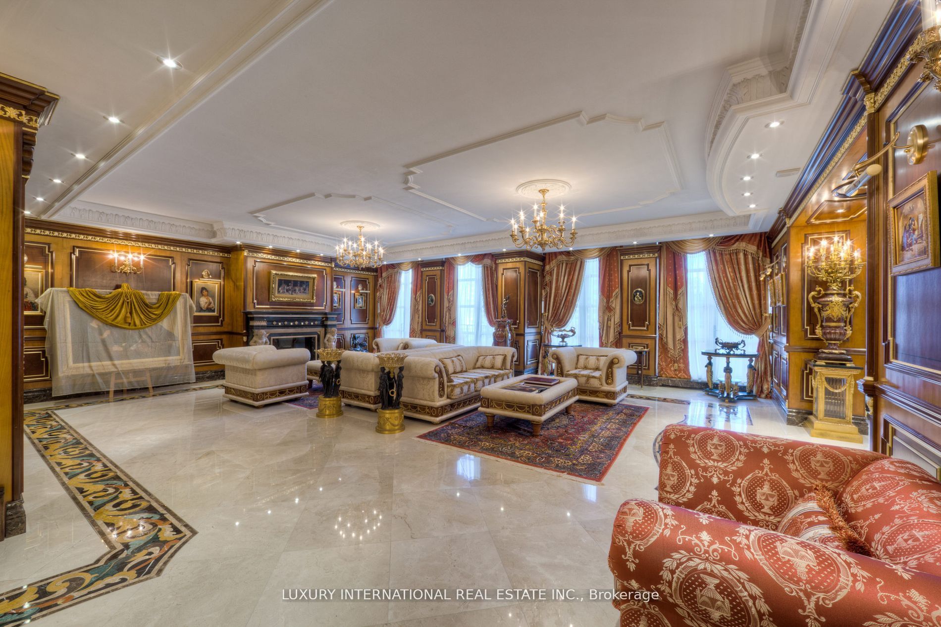 118 Yorkville Avenue #703