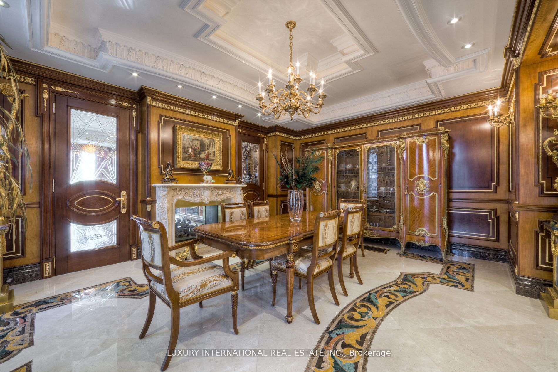118 Yorkville Avenue #703