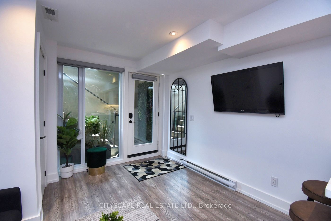 703 Markham Street, #B