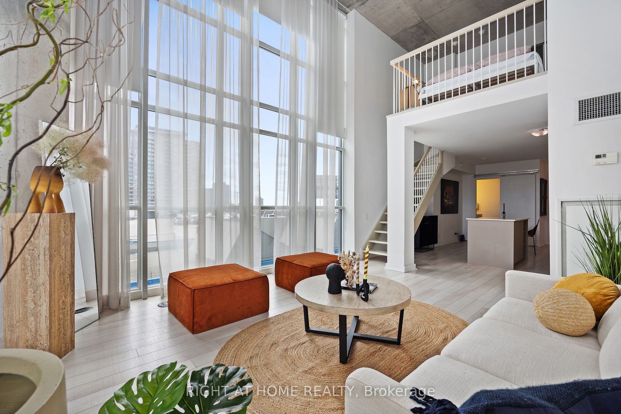5 Hanna Avenue #426