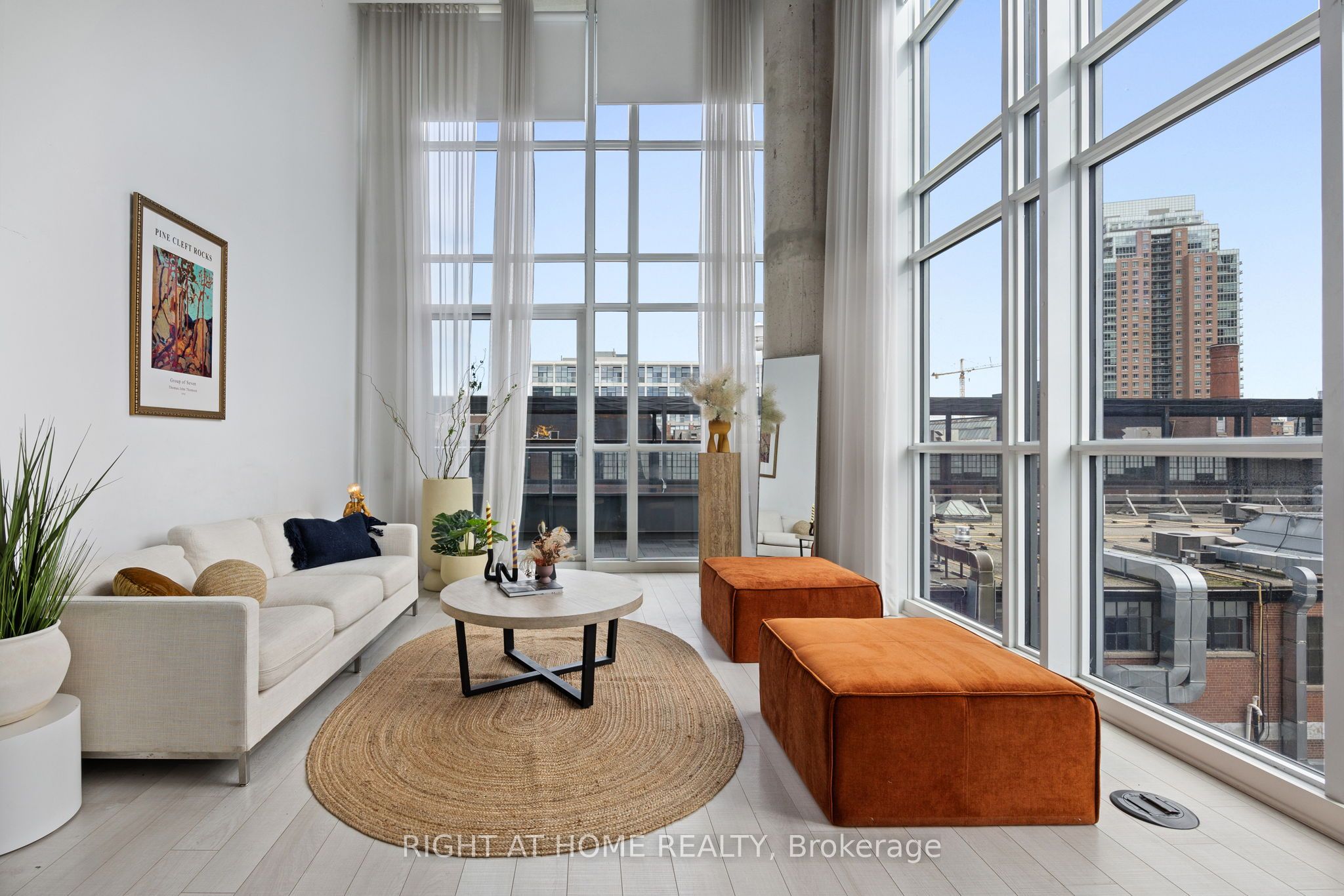 5 Hanna Avenue #426