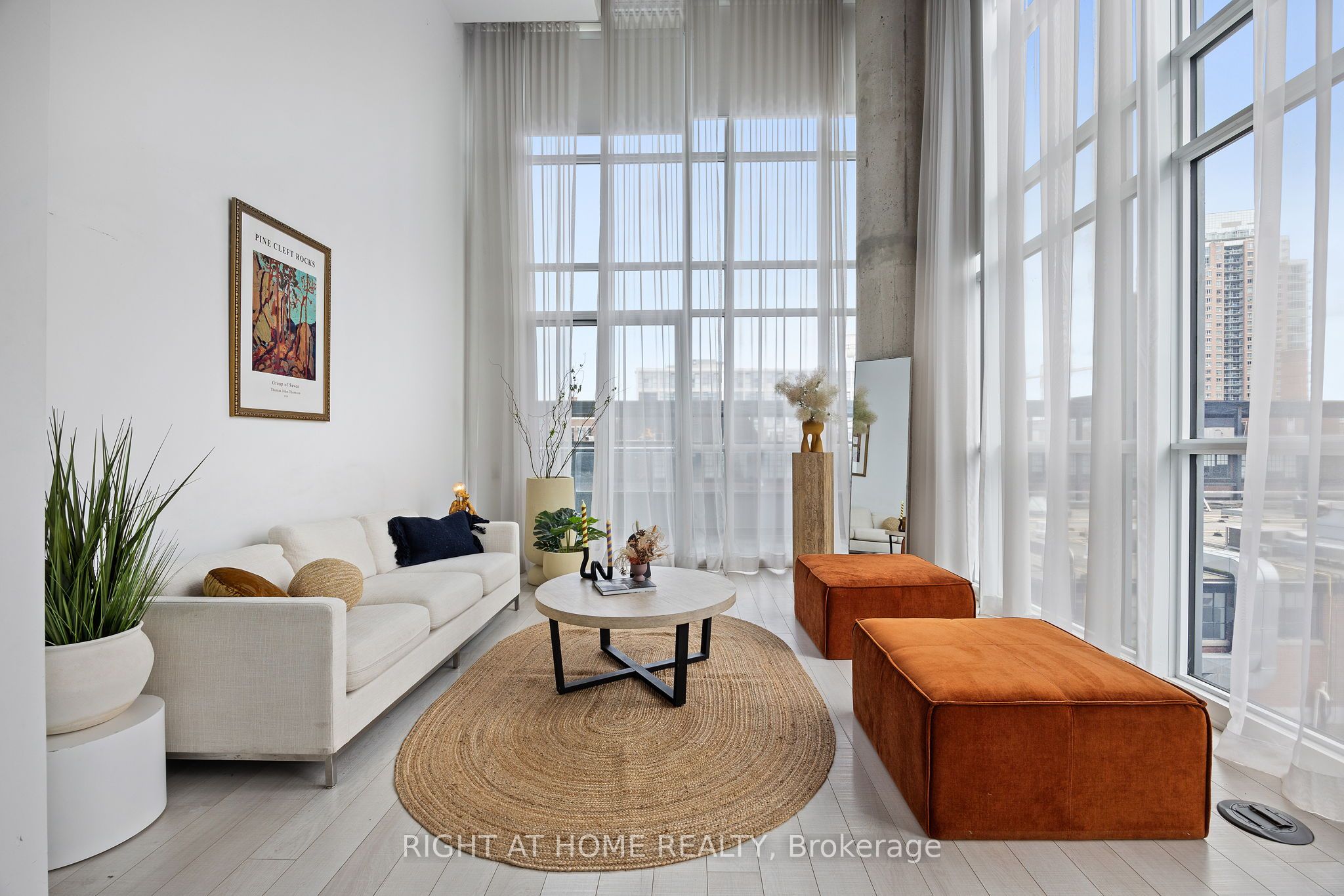 5 Hanna Avenue #426