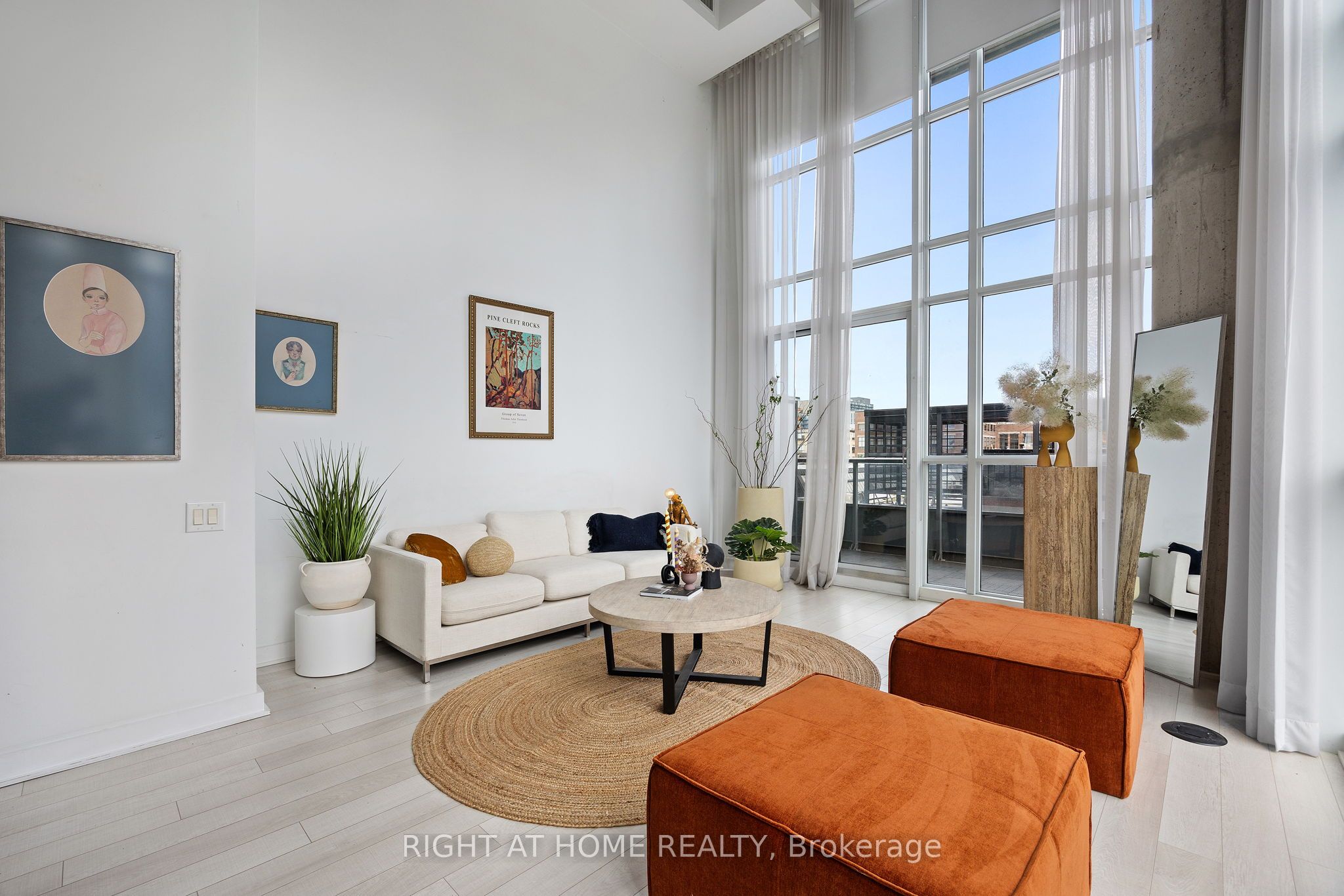 5 Hanna Avenue #426