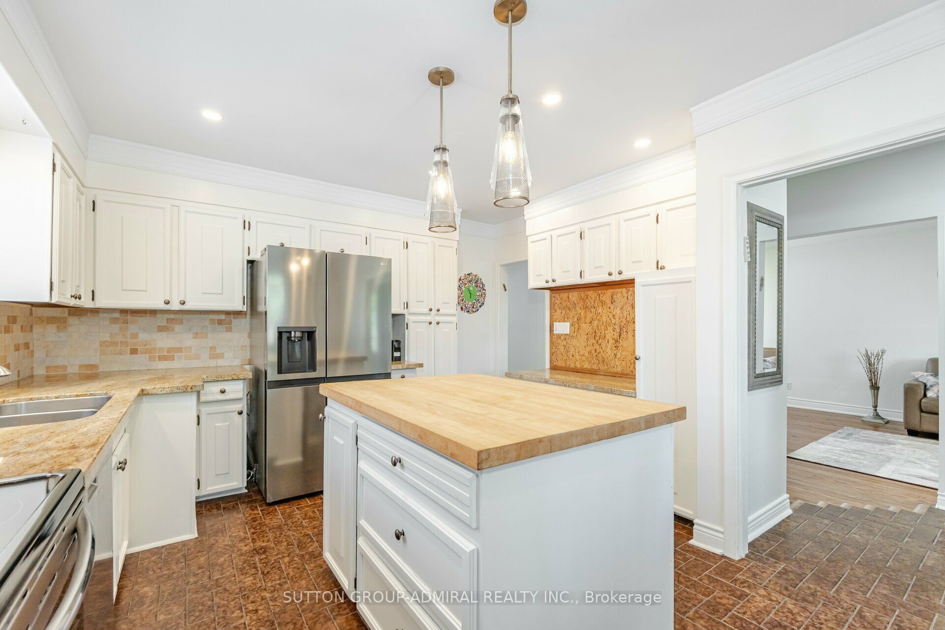 23 Vinci Crescent