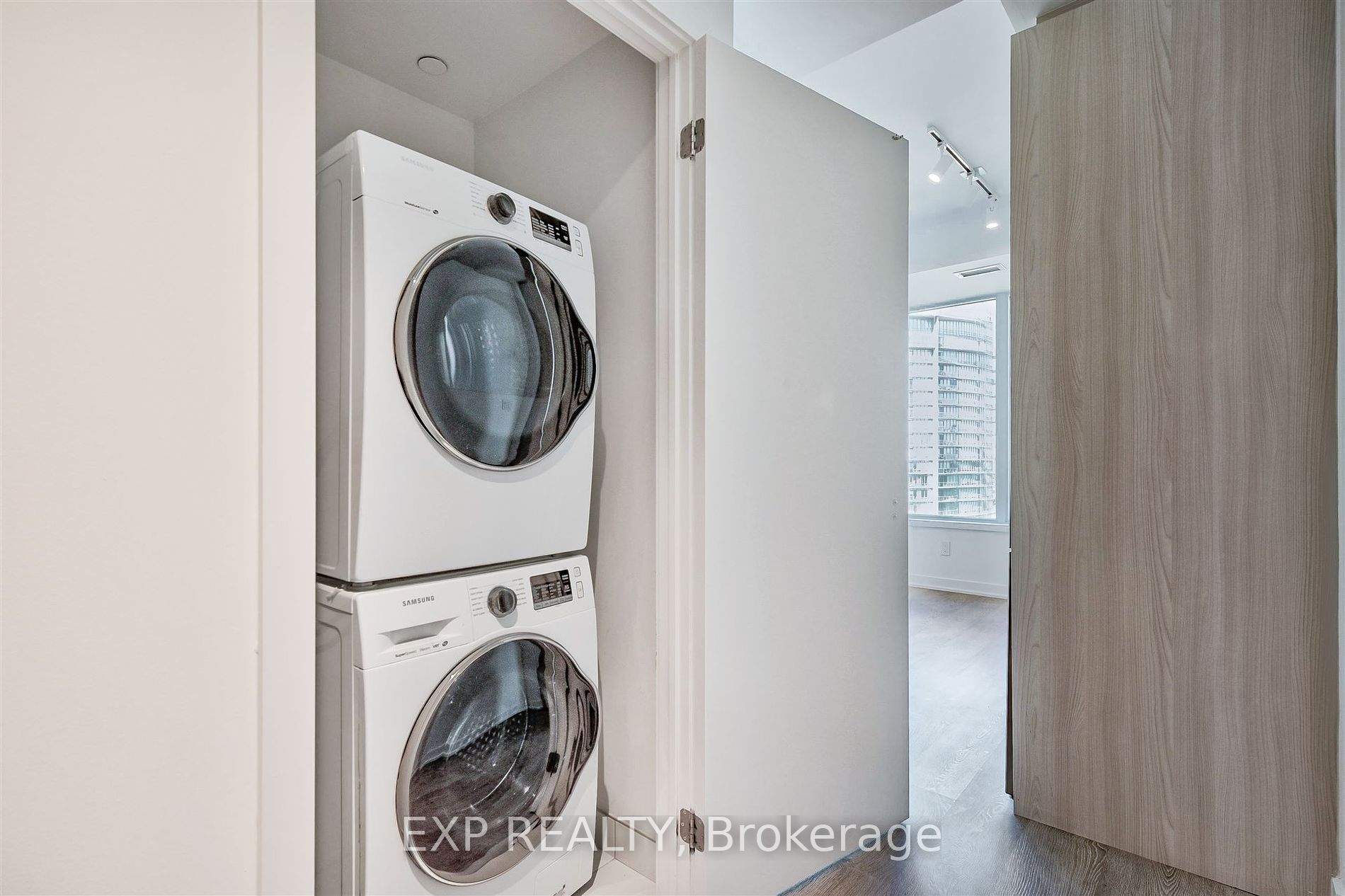 1926 Lakeshore Boulevard W #2216