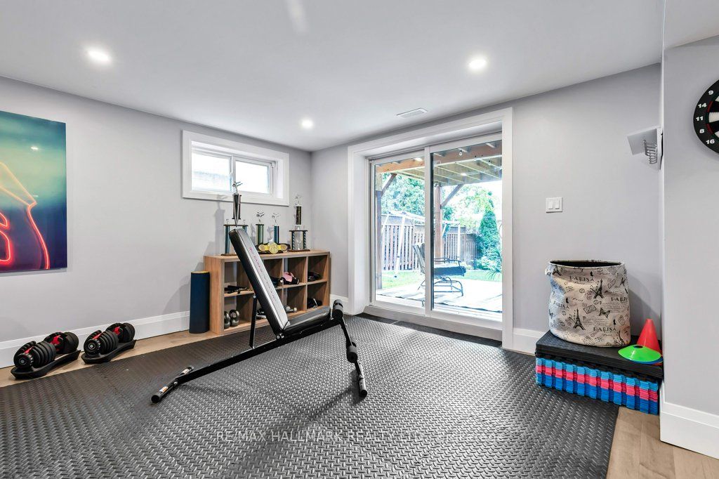 3 Averdon Crescent
