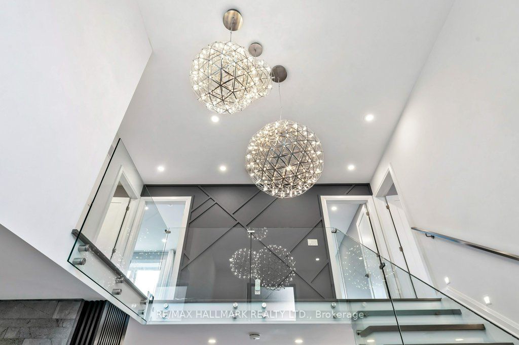 3 Averdon Crescent