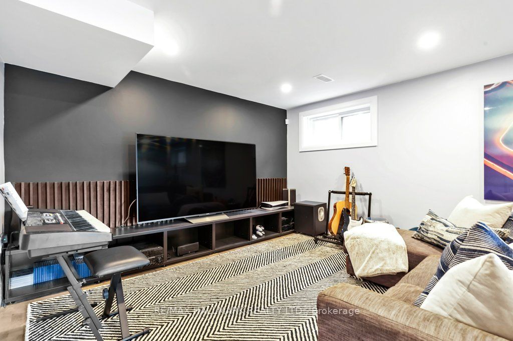 3 Averdon Crescent