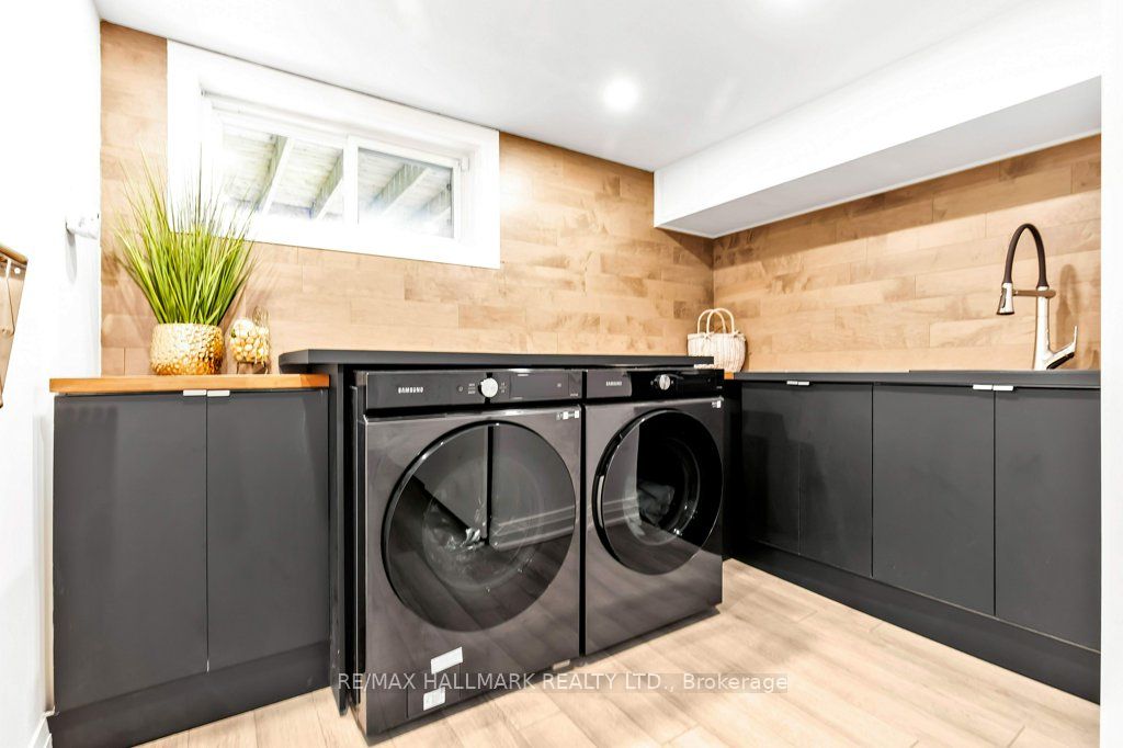 3 Averdon Crescent
