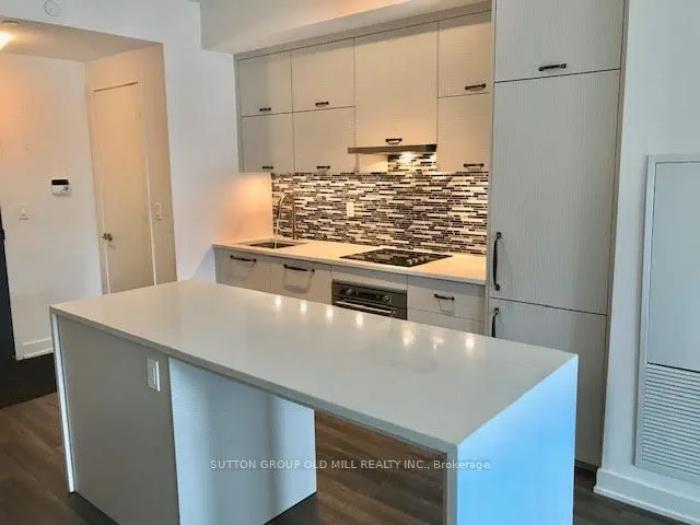 106 Dovercourt Road, #302