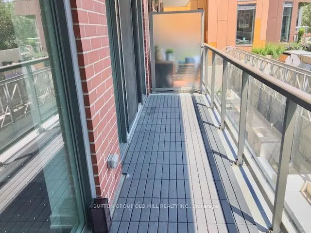 106 Dovercourt Road, #302