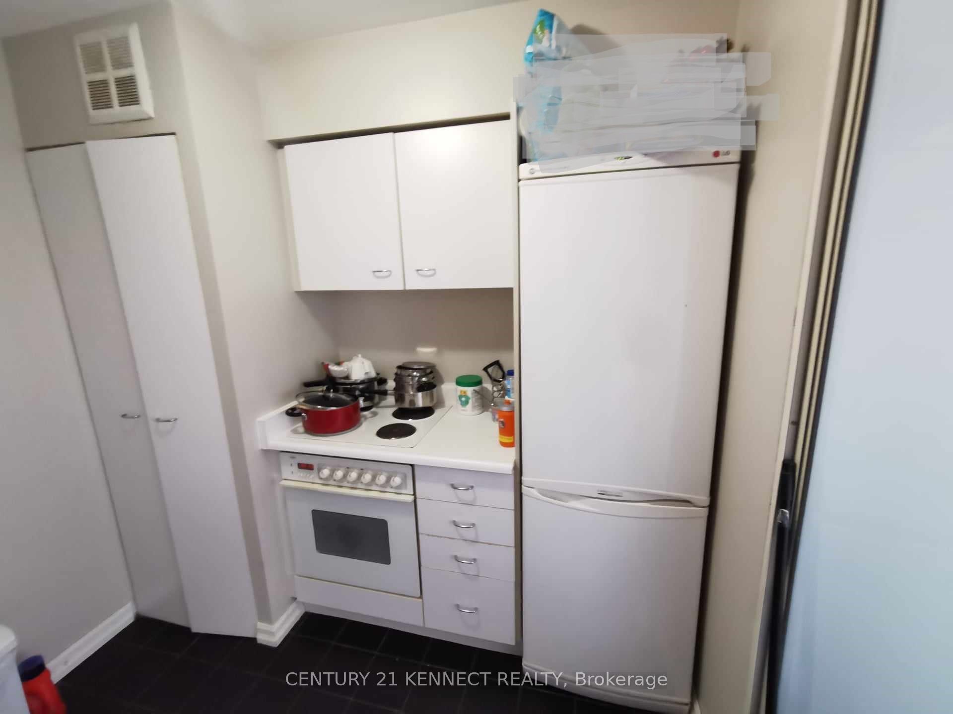 1055 Bay Street, #1904