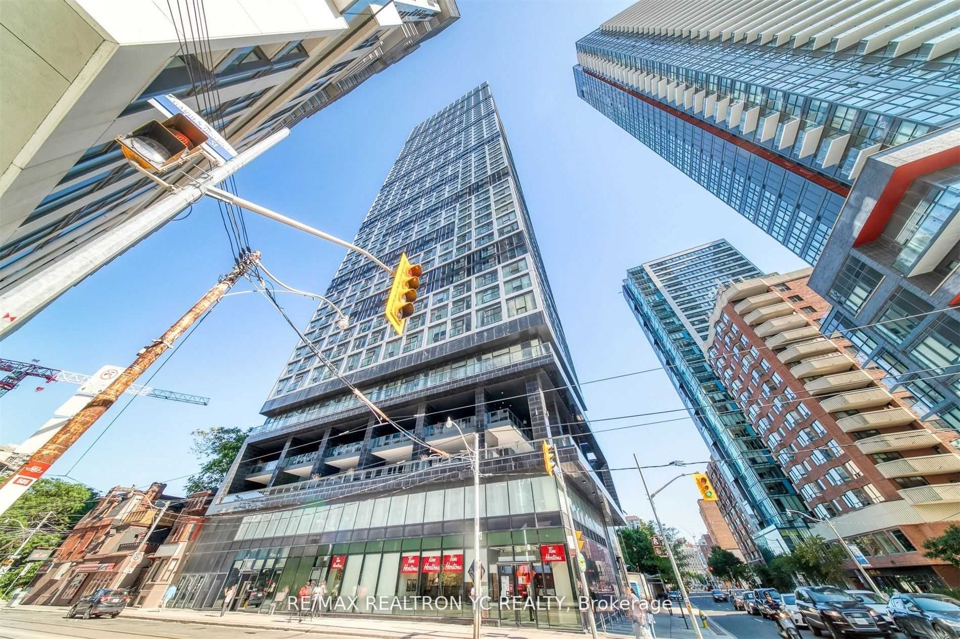 181 Dundas Street E #4007