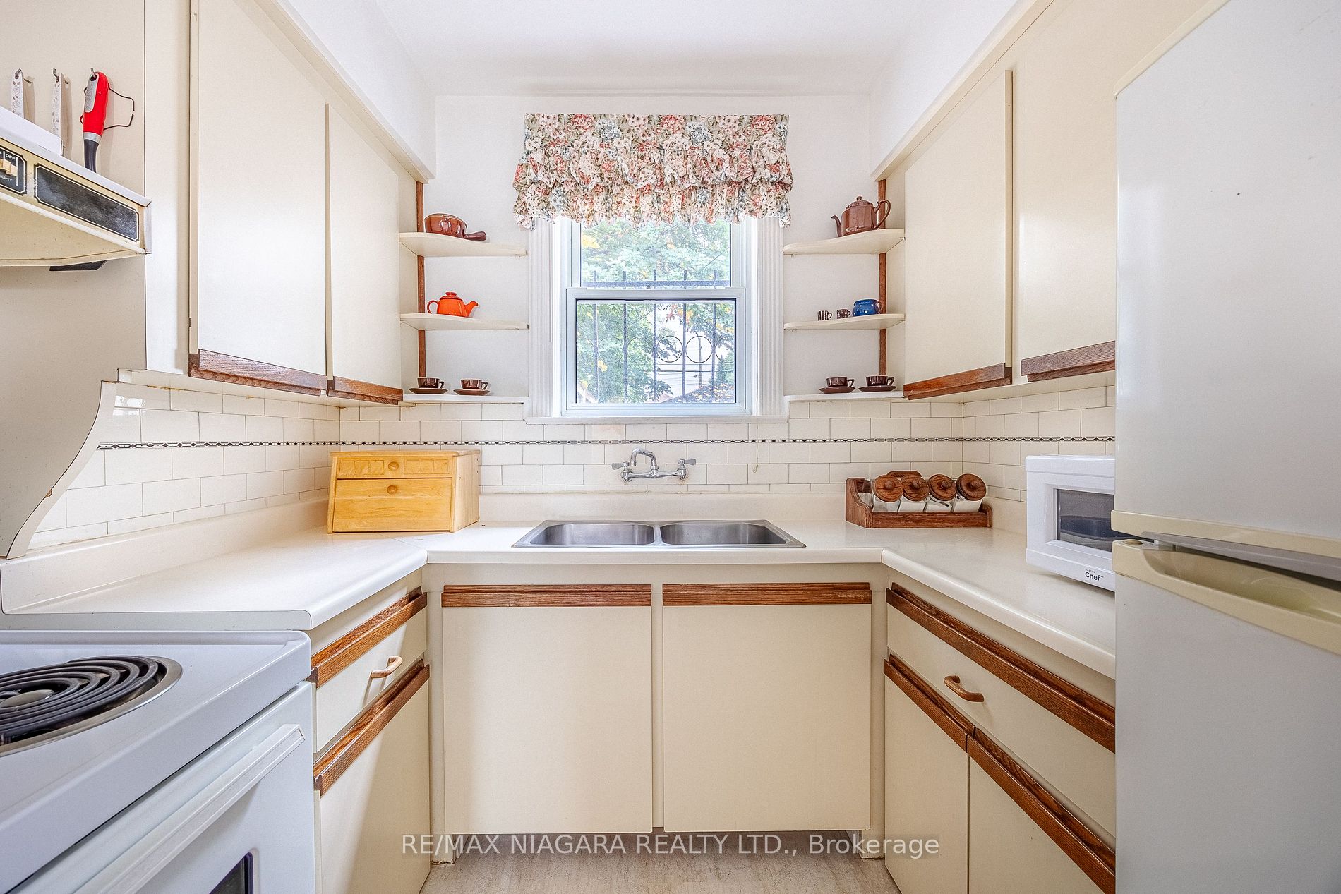 333 Glengarry Avenue