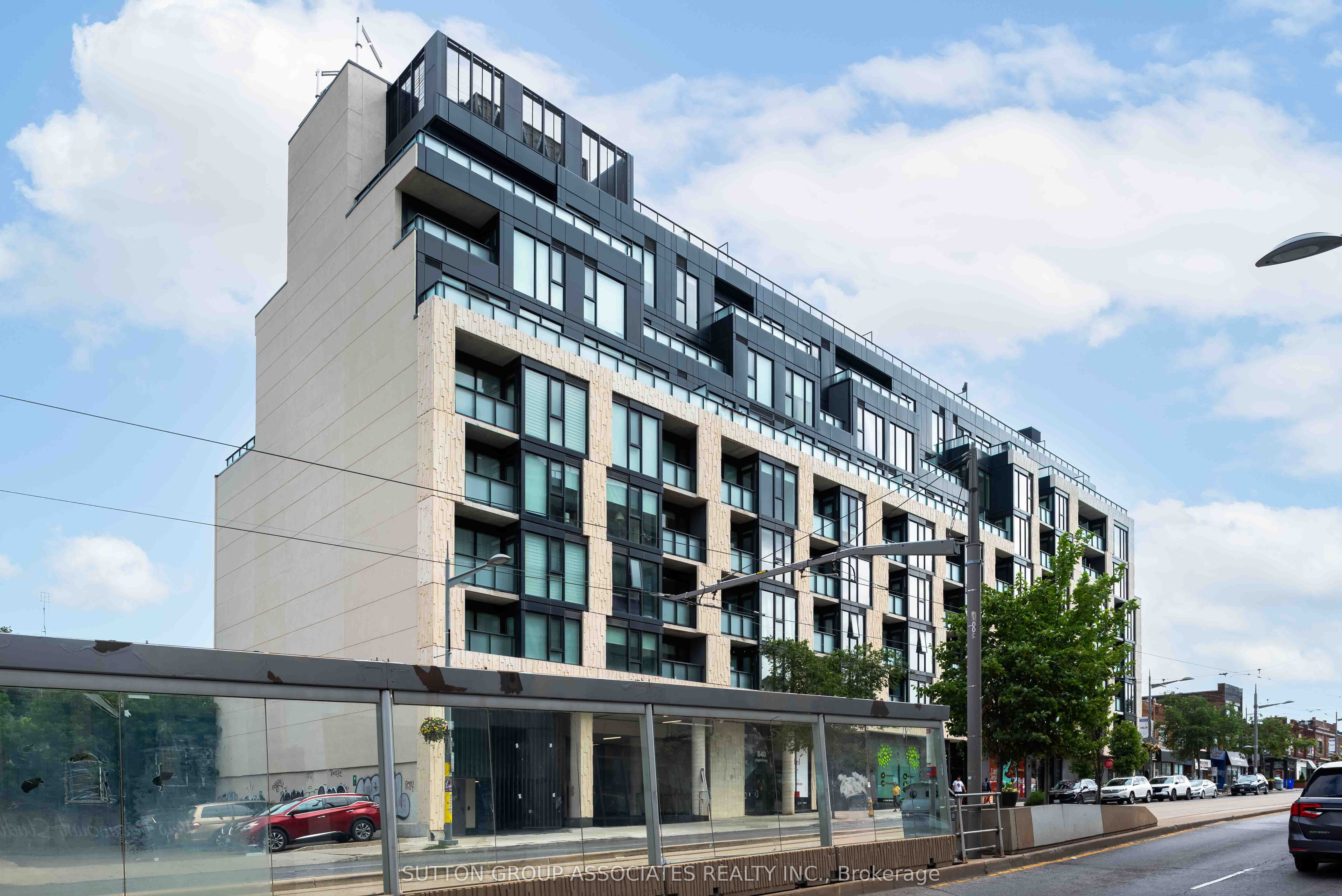 840 St Clair Avenue W, #416