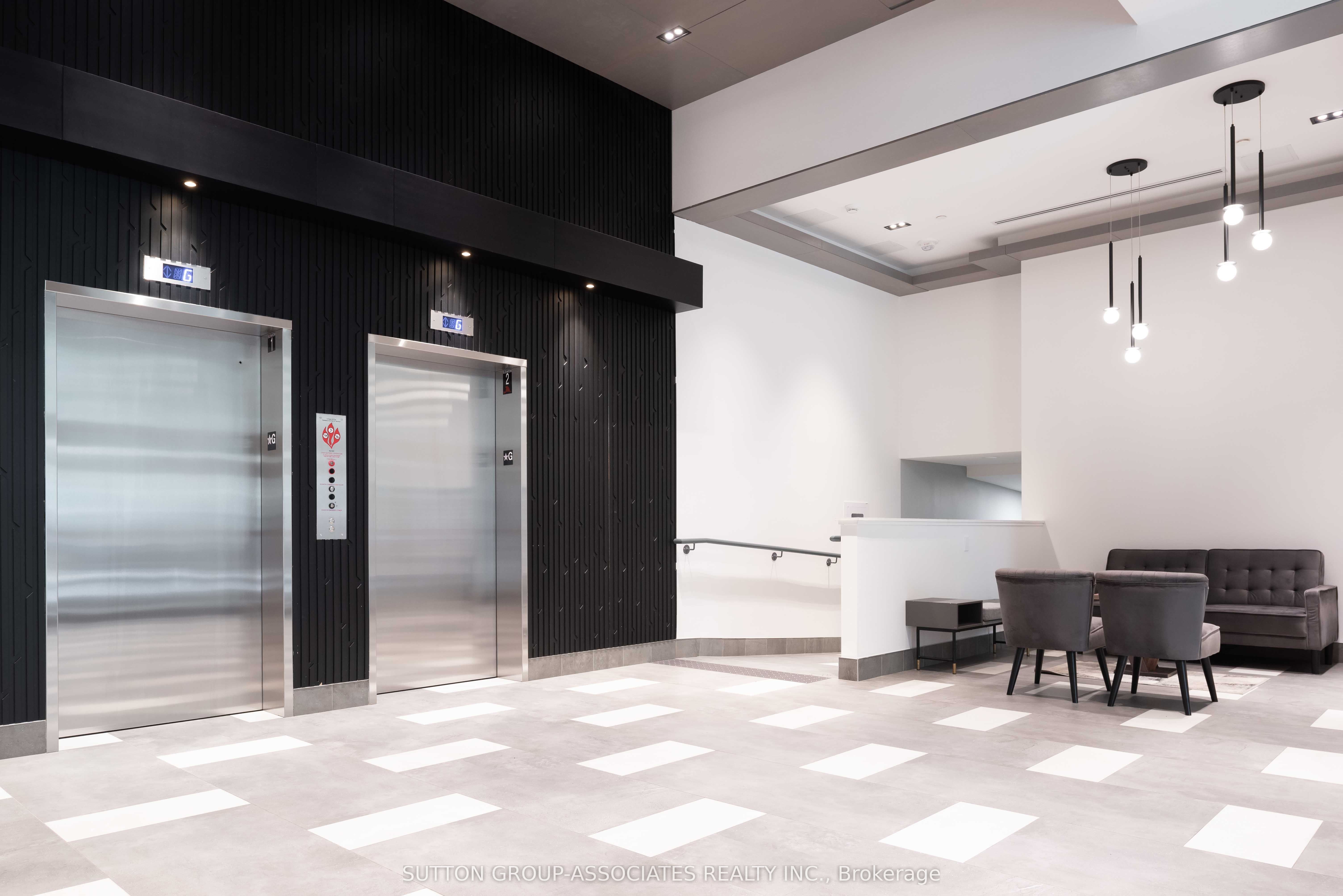 840 St Clair Avenue W, #416