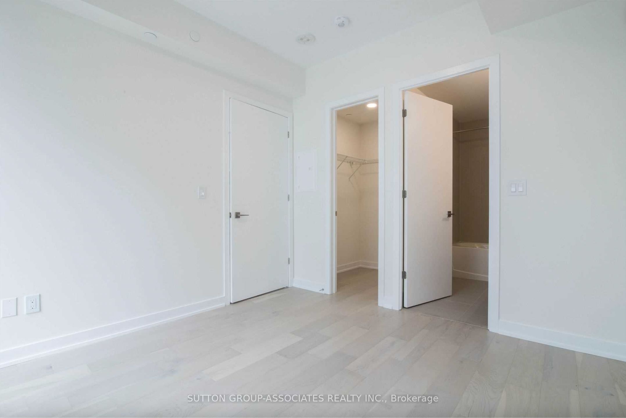 840 St Clair Avenue W, #416