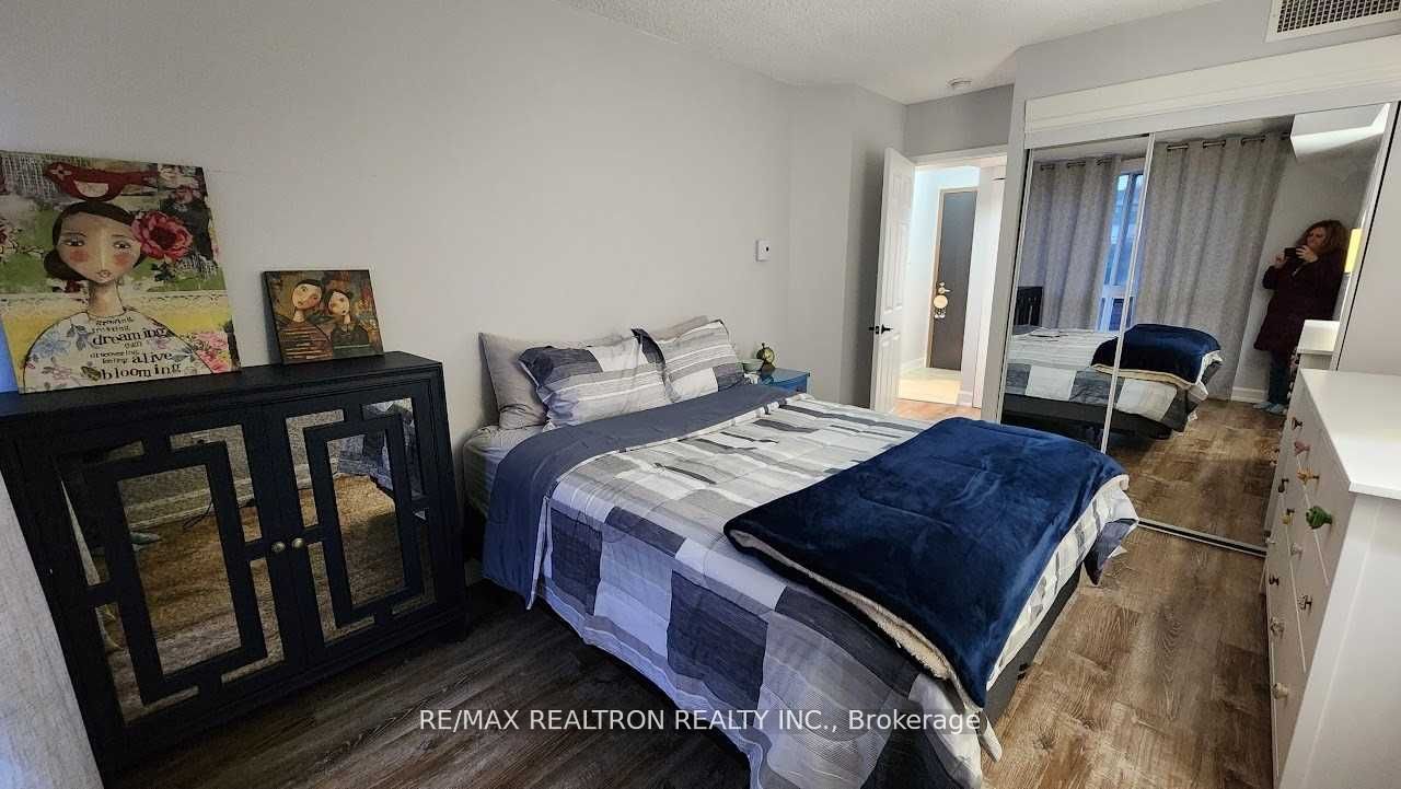 7 Broadway Avenue #211