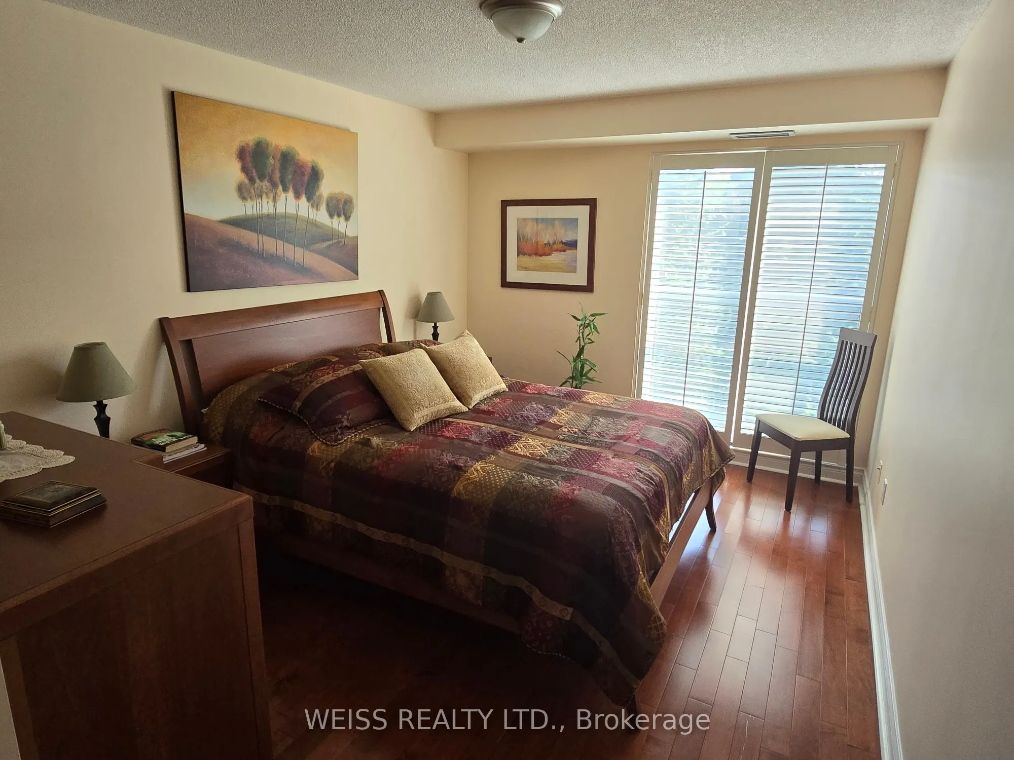 800 Spadina Road, #404