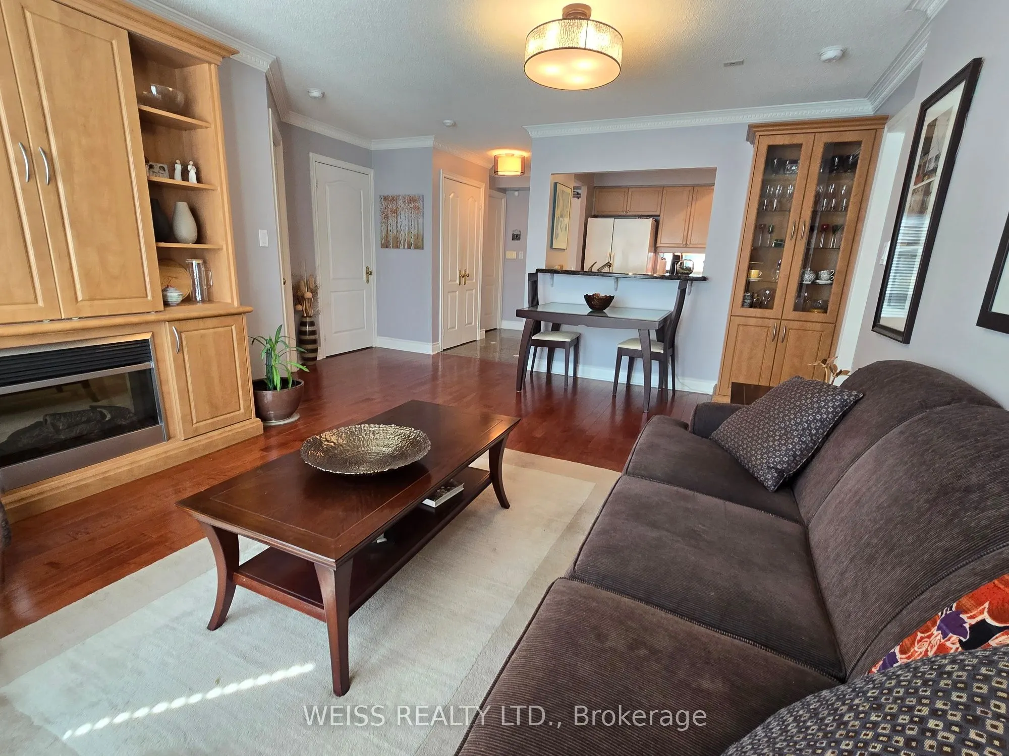800 Spadina Road, #404