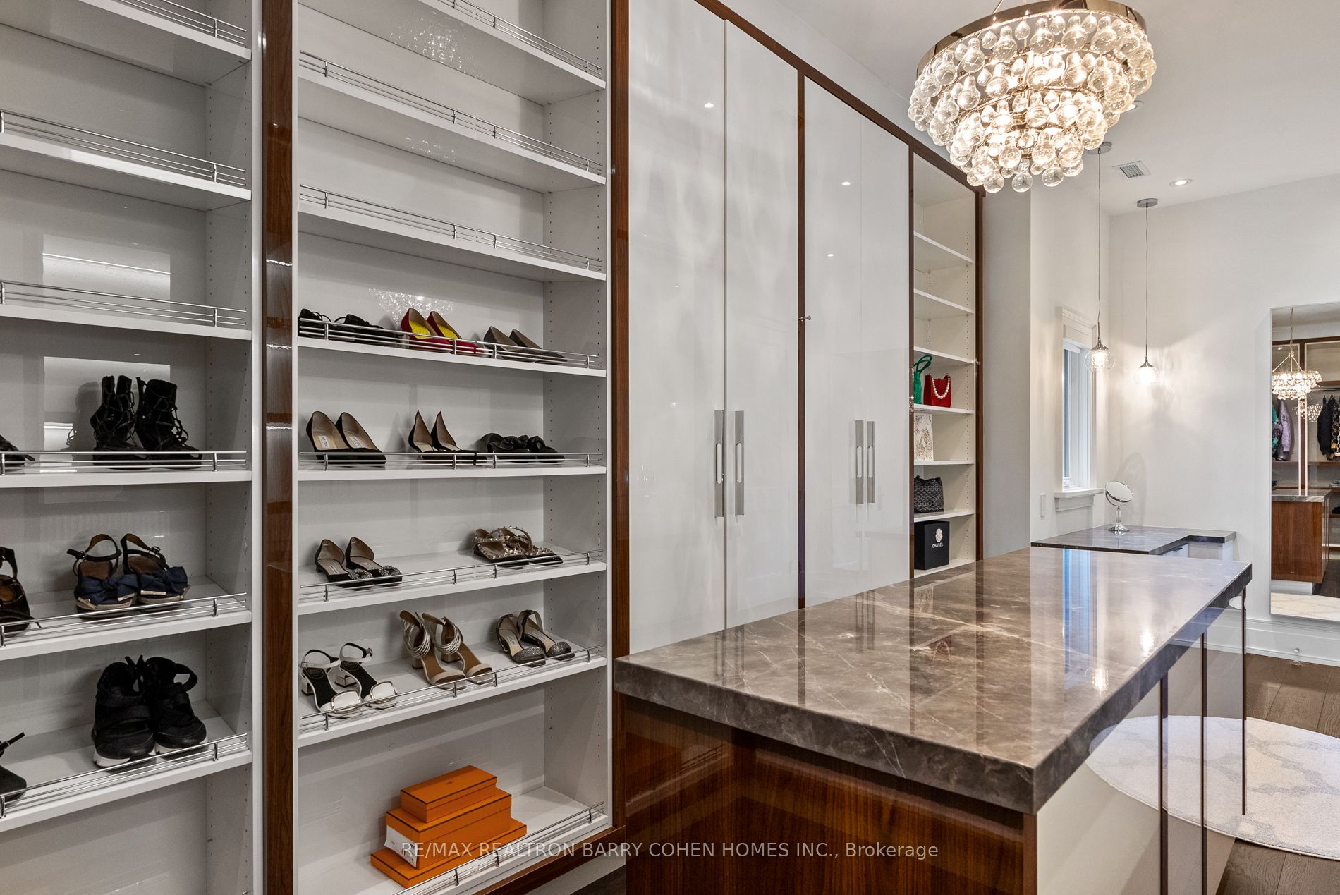 11 Ridgewood Road