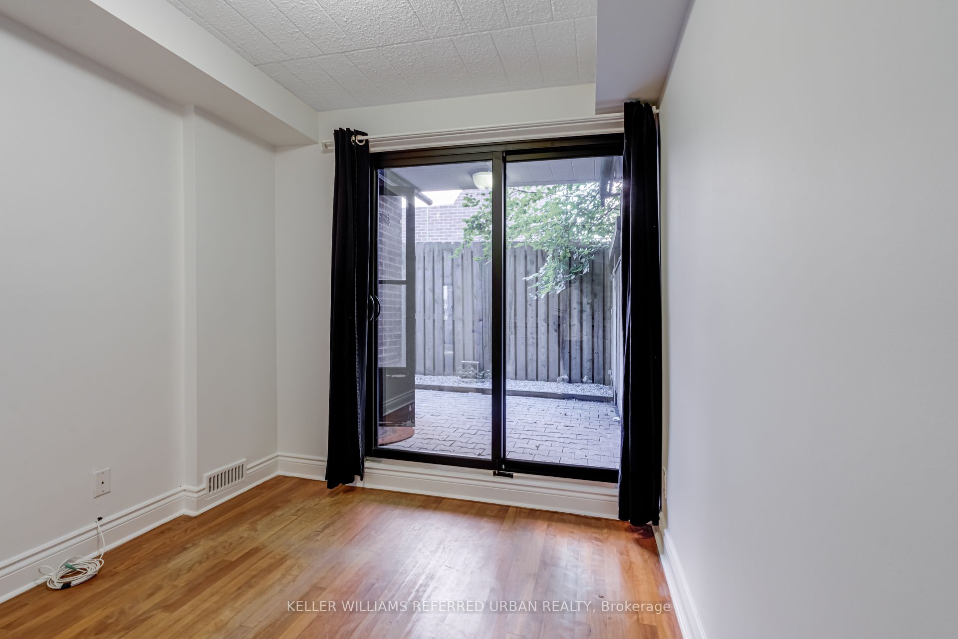 17 Pembroke Street #15